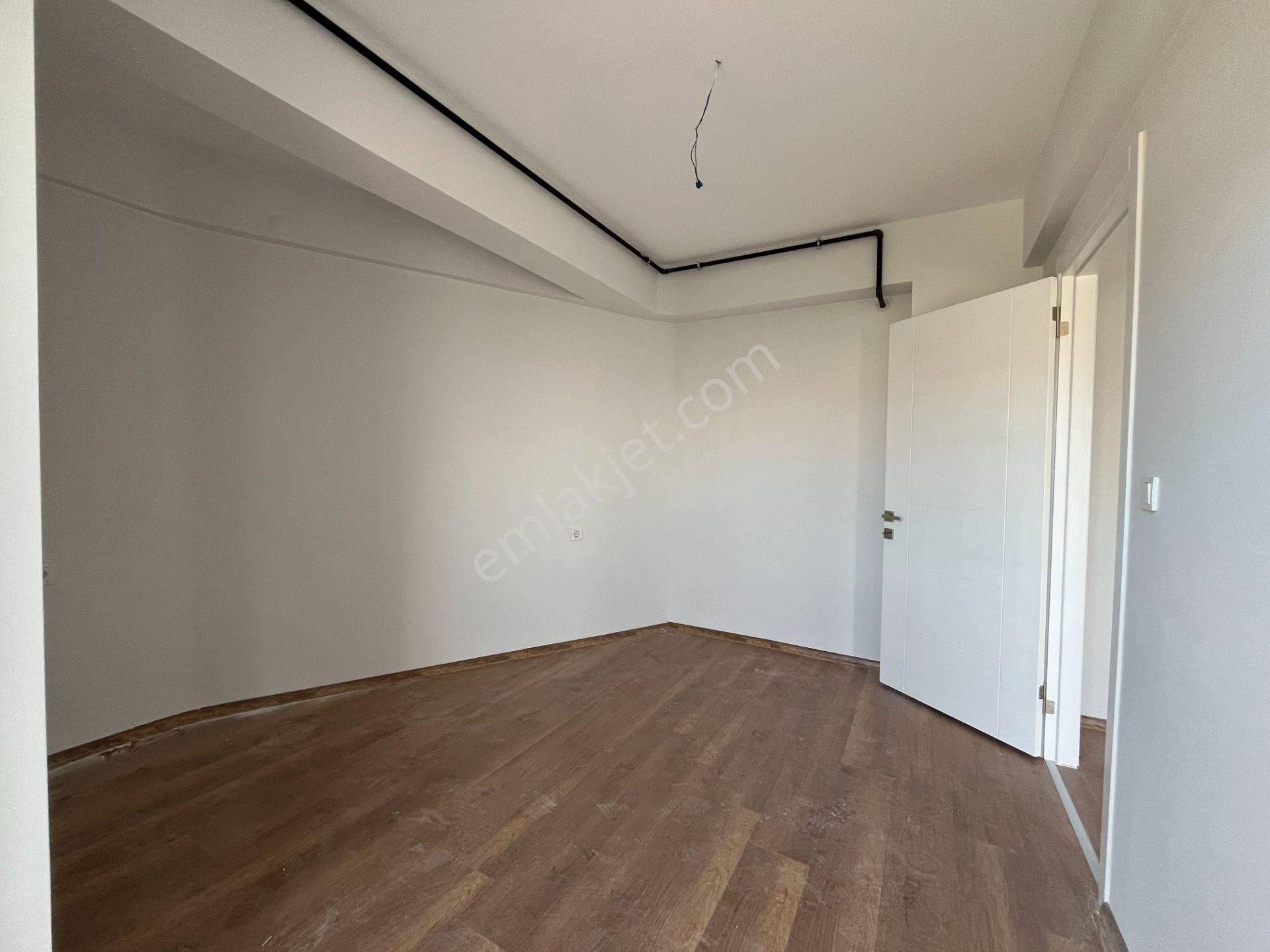 Çiğli Katip Çelebi Üniversitesi Yakını Sıfır 1+1 Satılık Daire - Görsel 23