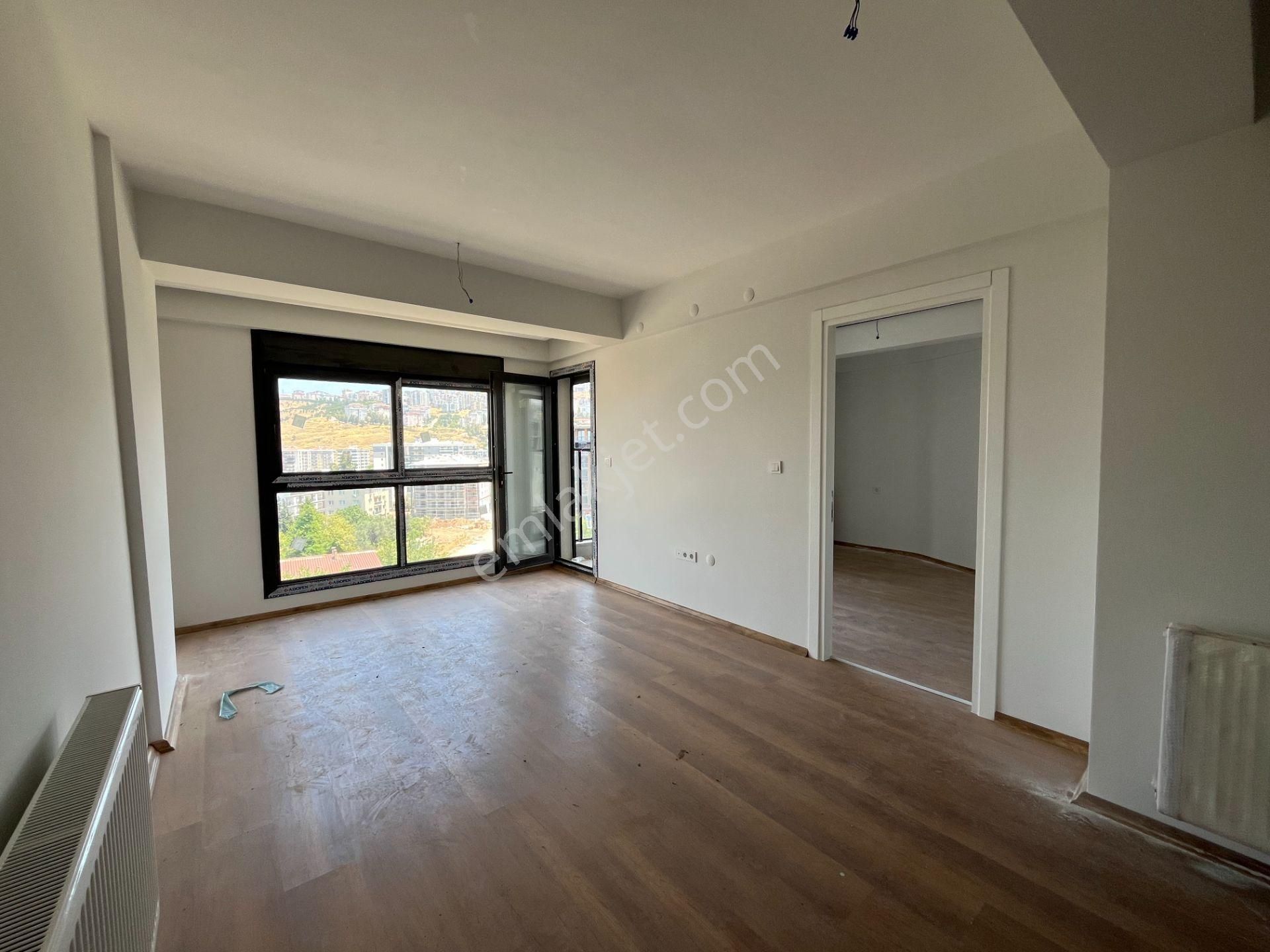 Çiğli Katip Çelebi Üniversitesi Yakını Sıfır 1+1 Satılık Daire - Görsel 4