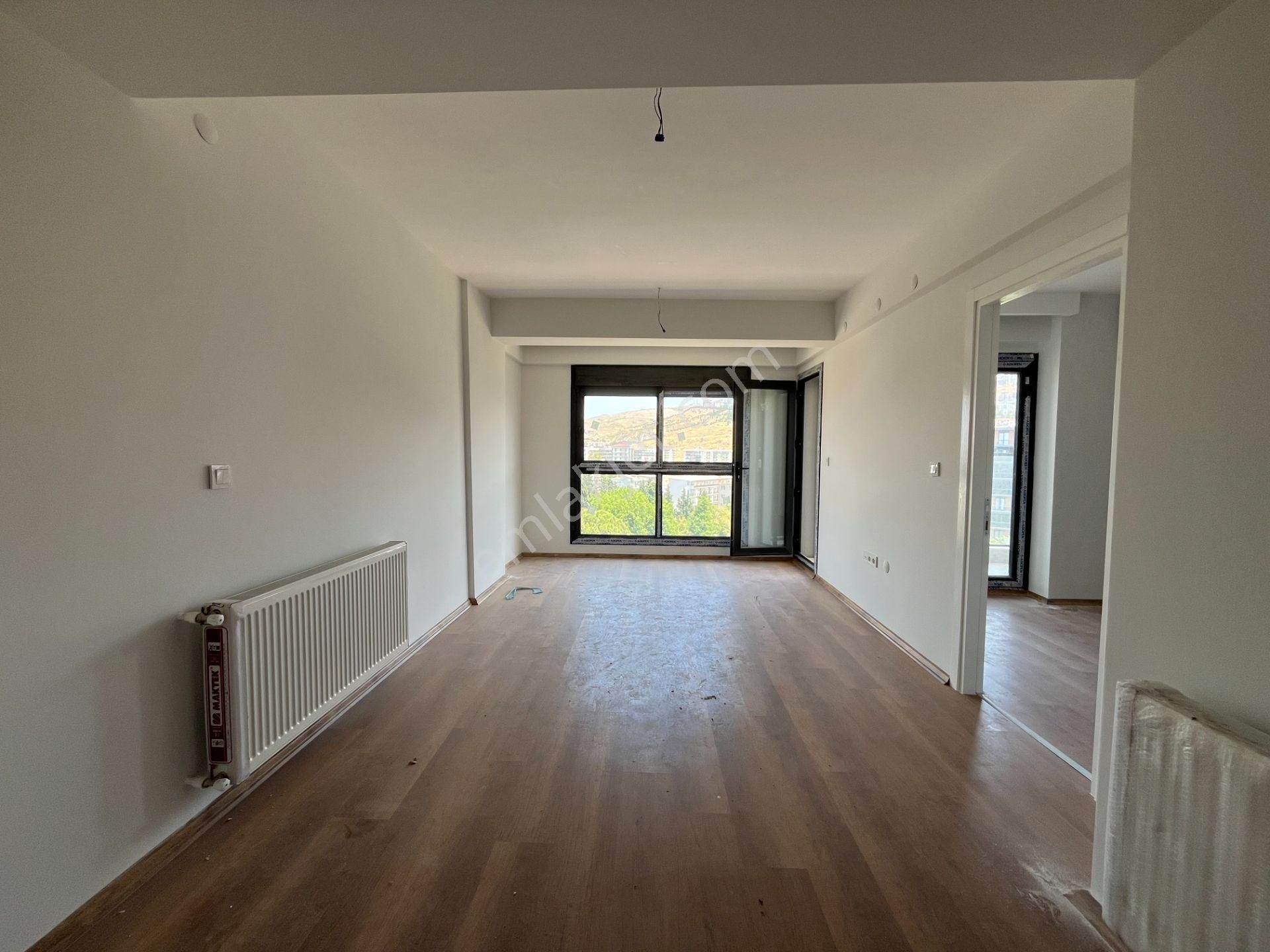 Çiğli Katip Çelebi Üniversitesi Yakını Sıfır 1+1 Satılık Daire - Görsel 11