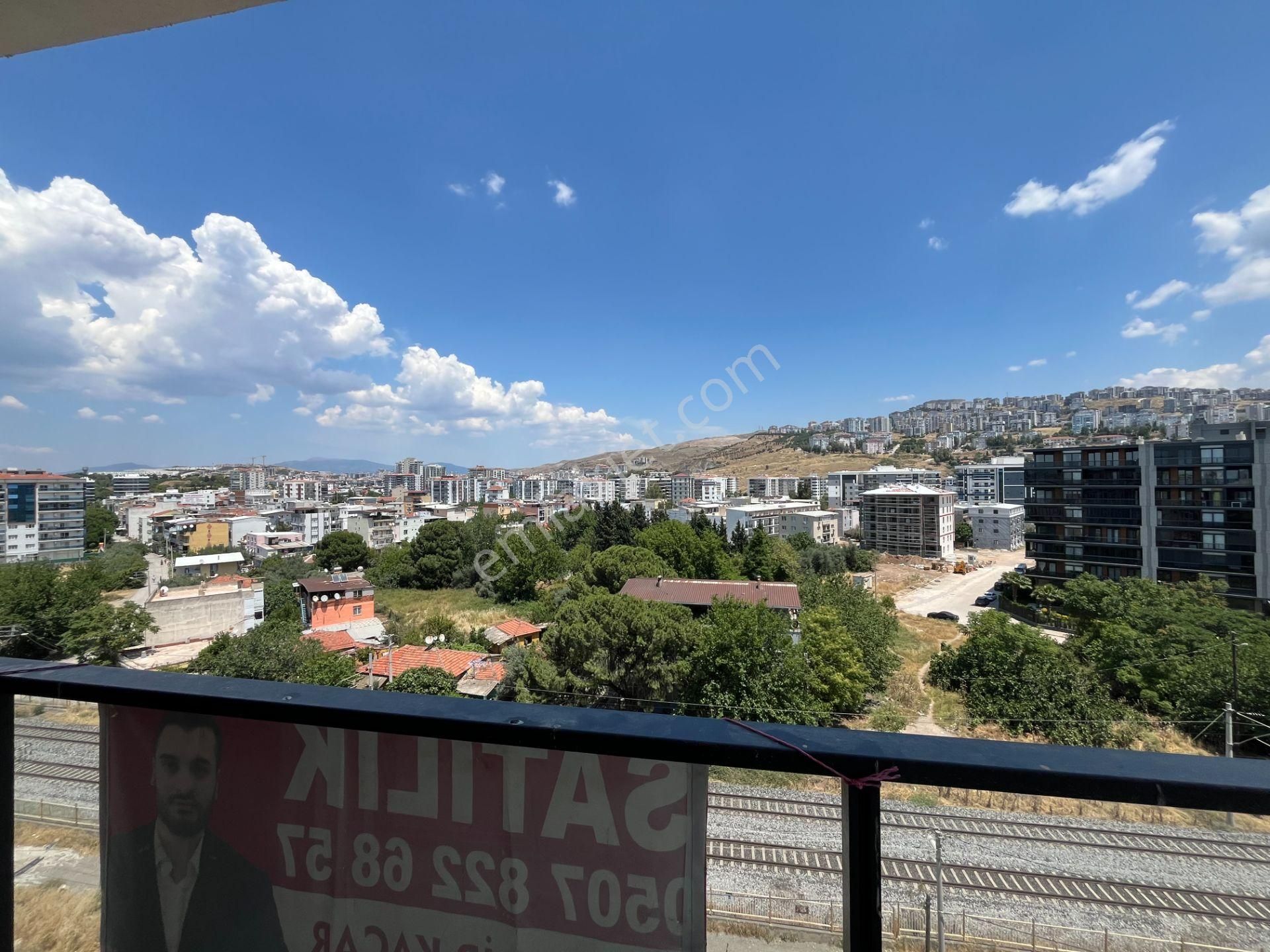 Çiğli Katip Çelebi Üniversitesi Yakını Sıfır 1+1 Satılık Daire - Görsel 16