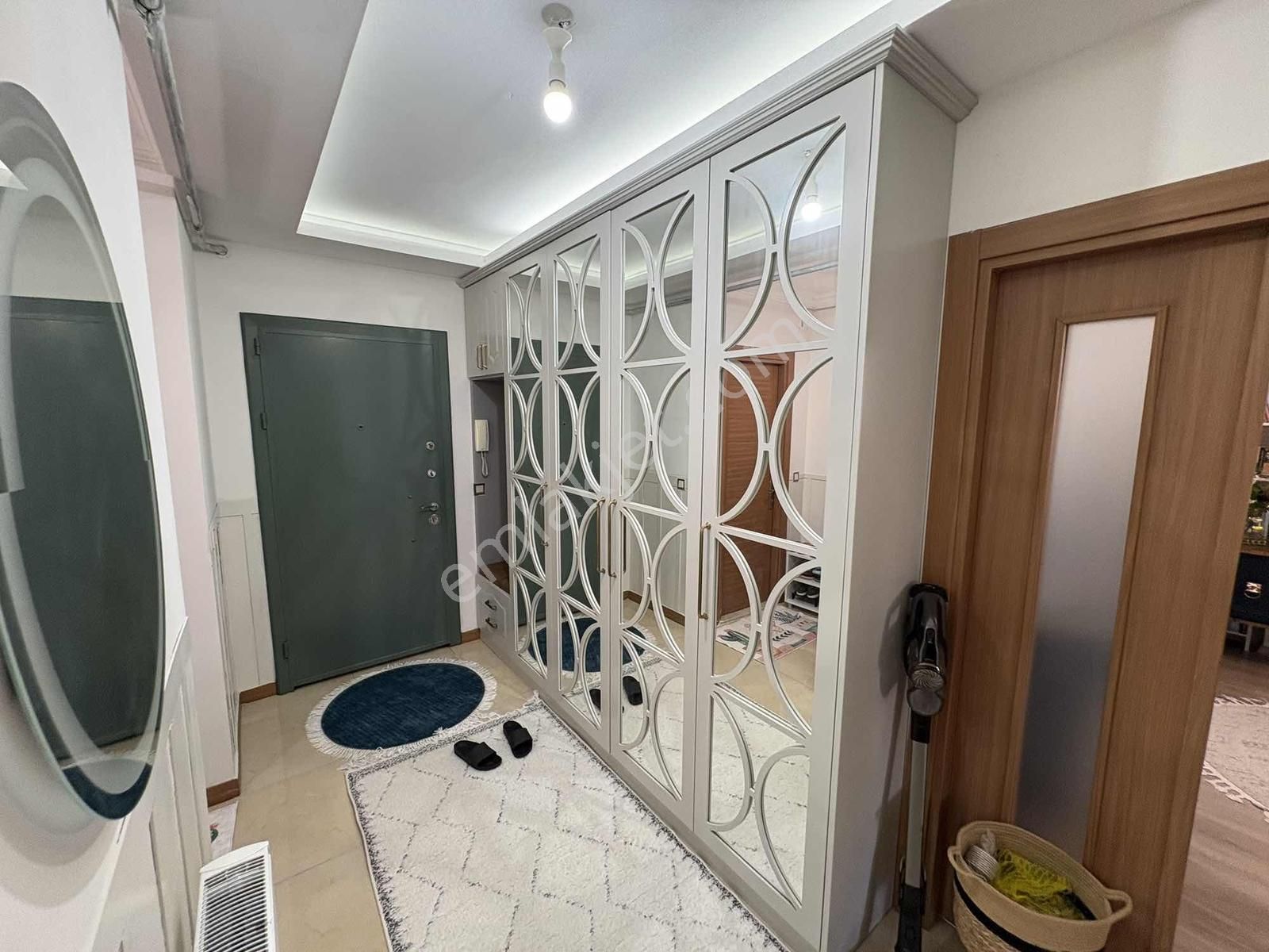 2.5+1 Lüx İşçilikli Havuzlu Site İçi Ultra Geniş Daire - Görsel 4