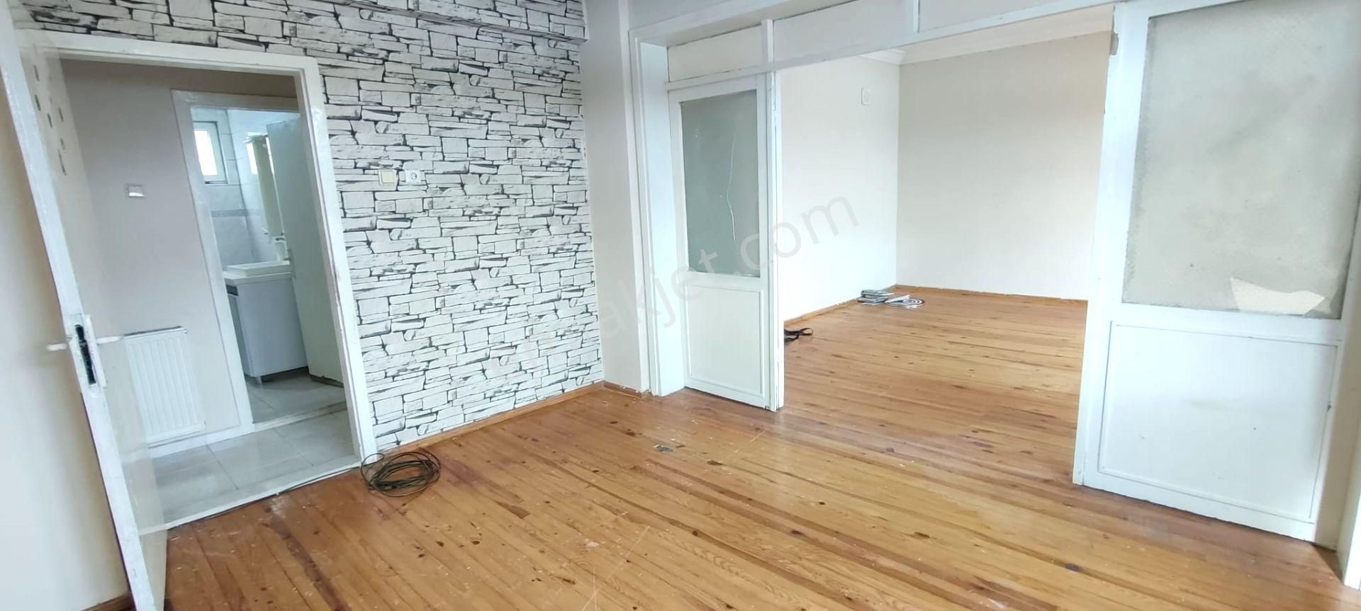 Atatürk Mah. Öğretmen Evleri 2.kat Daire - Görsel 9