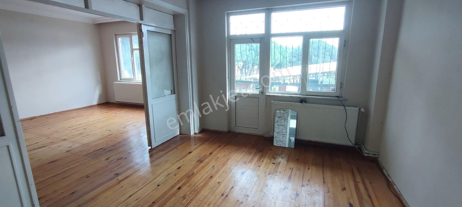 Atatürk Mah. Öğretmen Evleri 2.kat Daire - Görsel 8