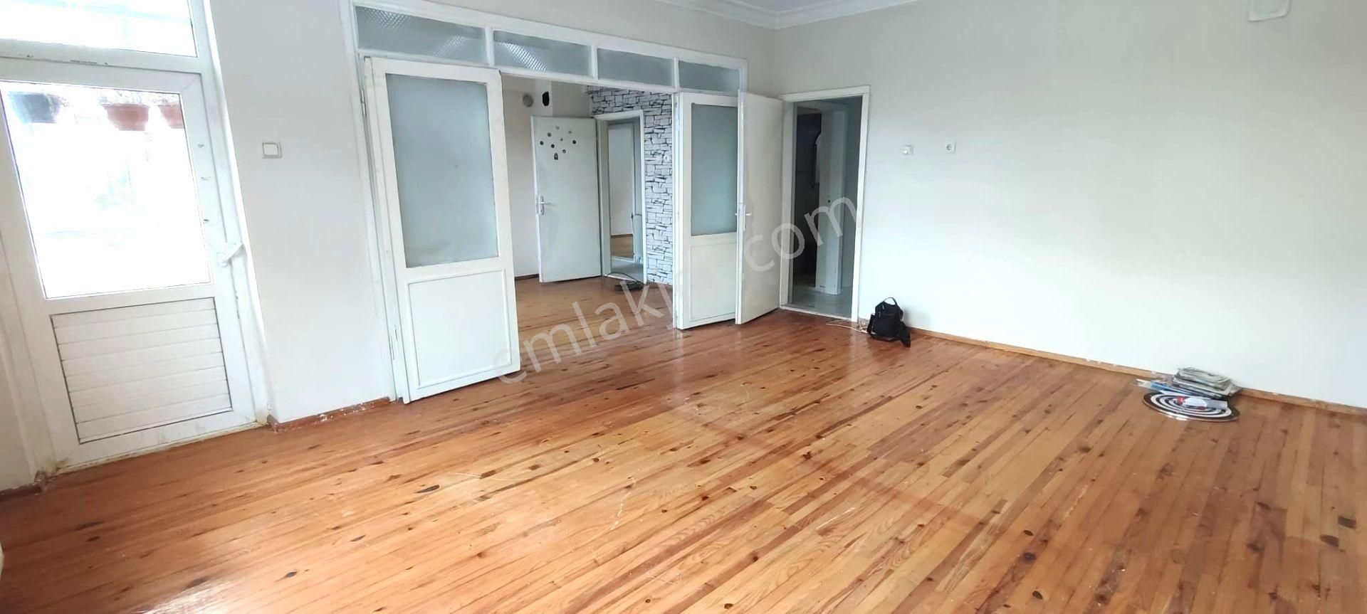 Atatürk Mah. Öğretmen Evleri 2.kat Daire - Görsel 10