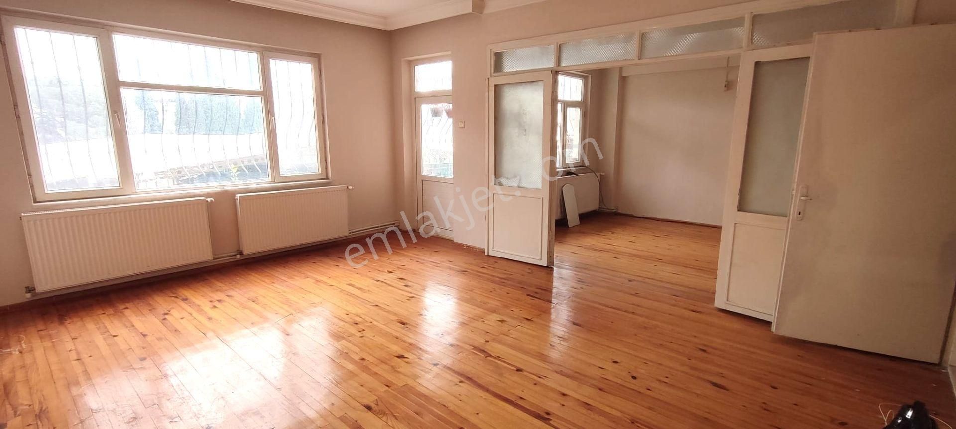 Atatürk Mah. Öğretmen Evleri 2.kat Daire