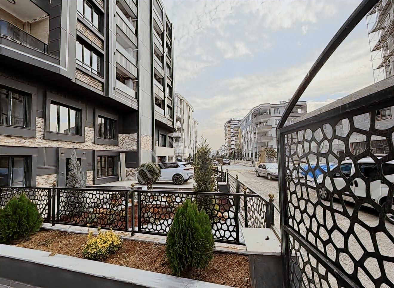 Vizyon'dan Karaköprü En Merkezi Yerinde Satılık 1+1 Lüks Daire - Görsel 5
