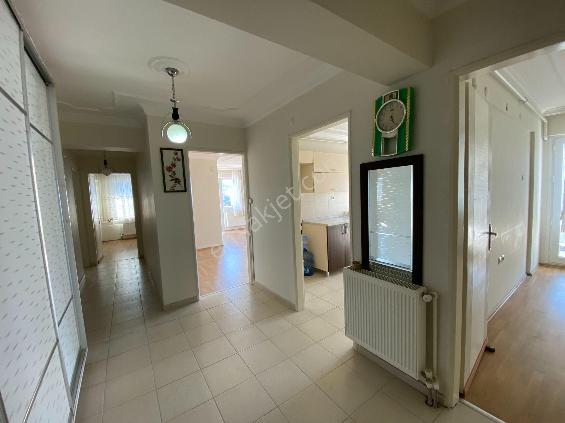 Çiğli Cumhuriyet Mahallesi Centaş Sitesi'nde 3+1 Satılık Daire - Görsel 27