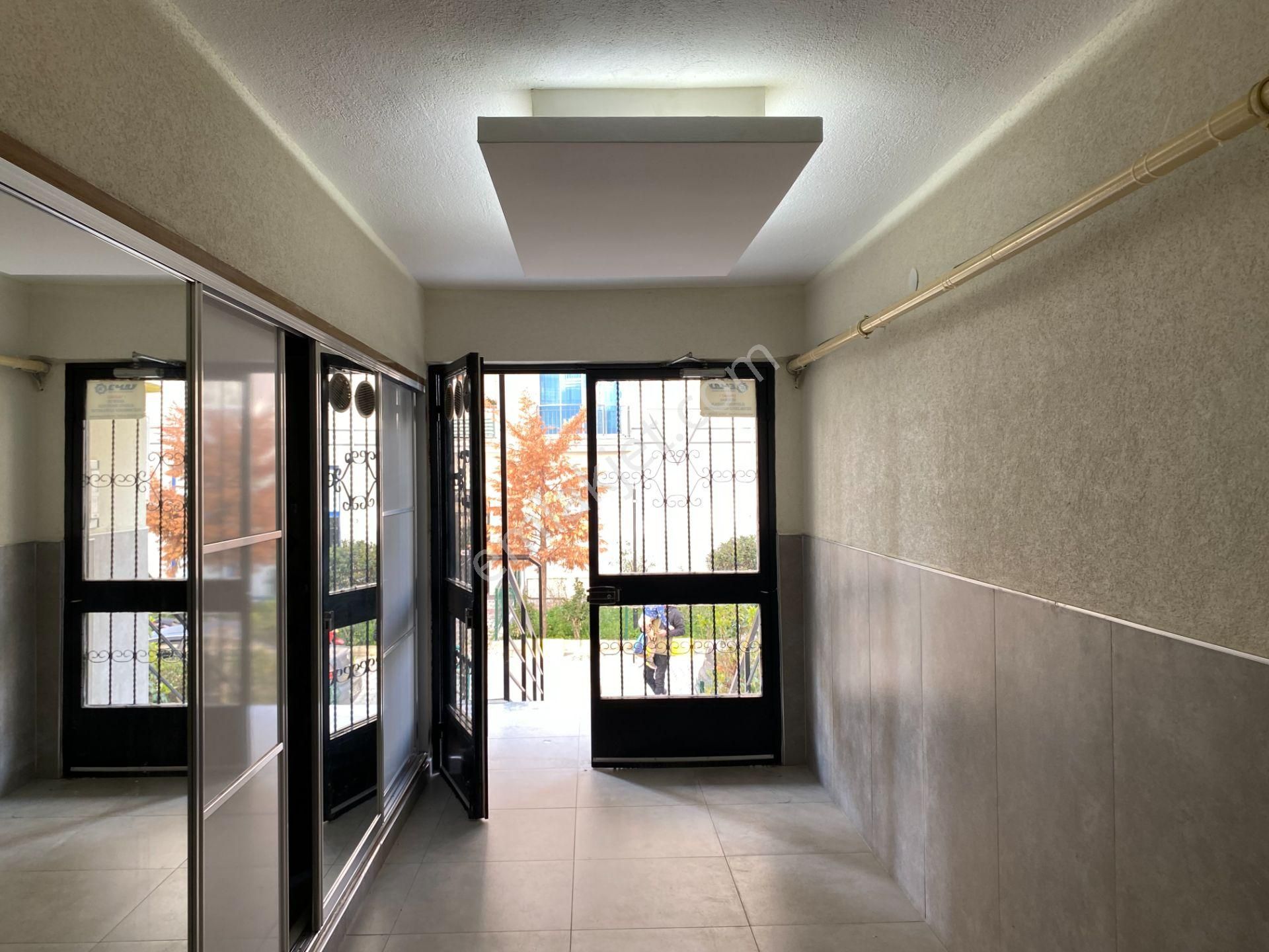 Çiğli Cumhuriyet Mahallesi Centaş Sitesi'nde 3+1 Satılık Daire - Görsel 28