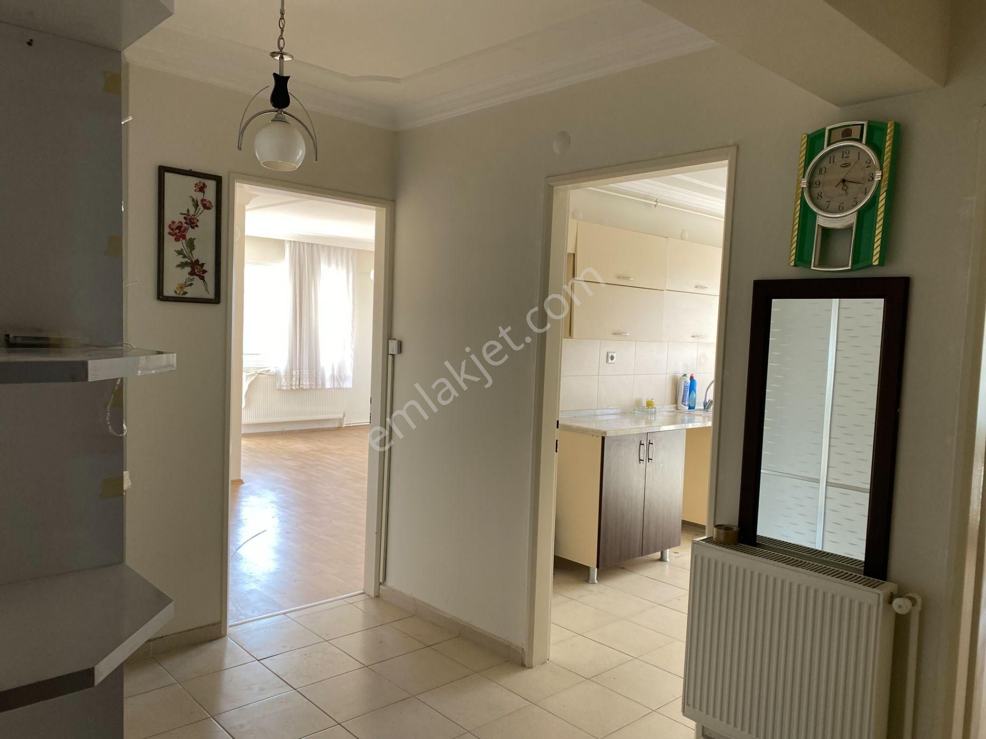 Çiğli Cumhuriyet Mahallesi Centaş Sitesi'nde 3+1 Satılık Daire - Görsel 4