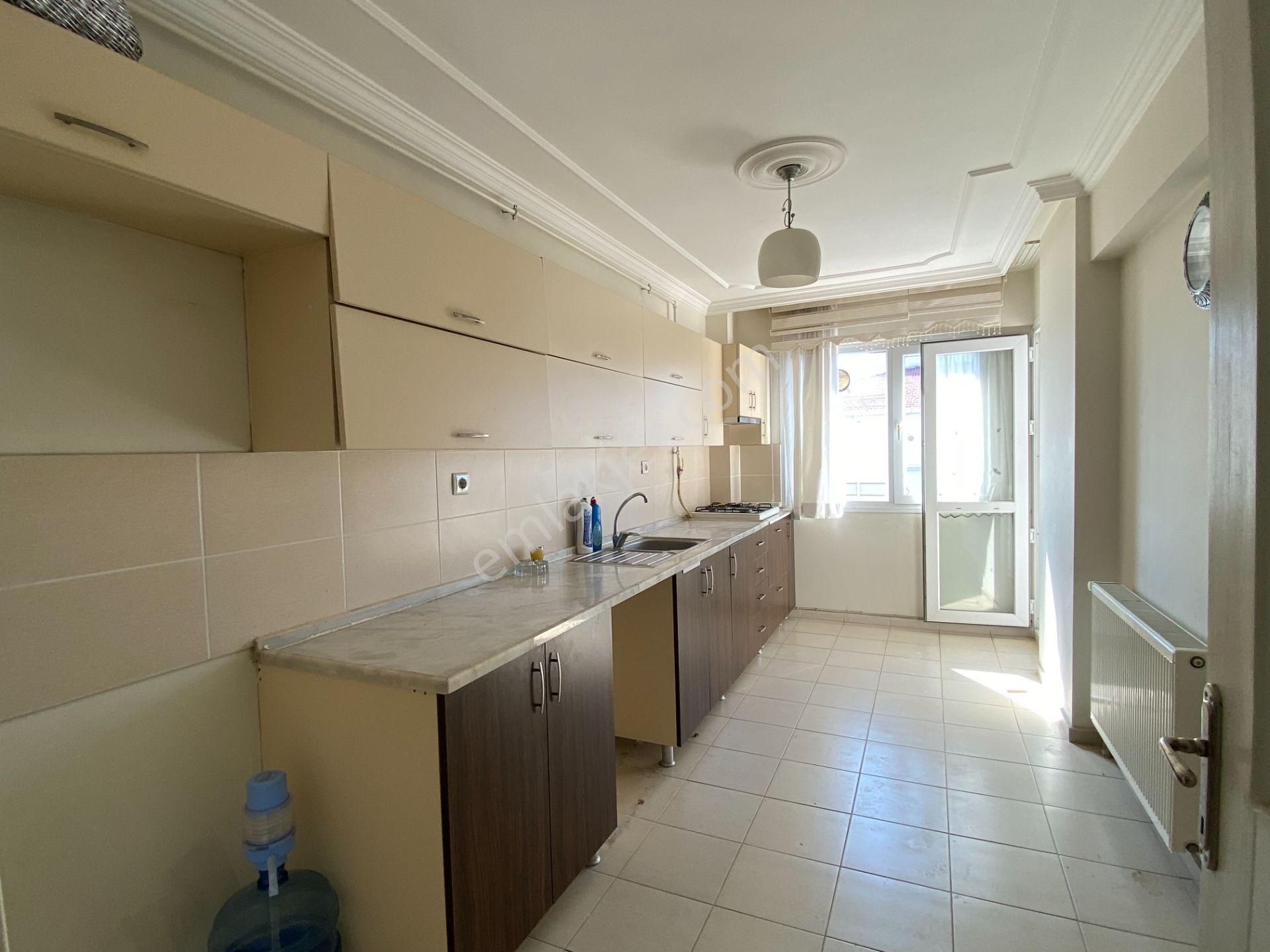 Çiğli Cumhuriyet Mahallesi Centaş Sitesi'nde 3+1 Satılık Daire - Görsel 8