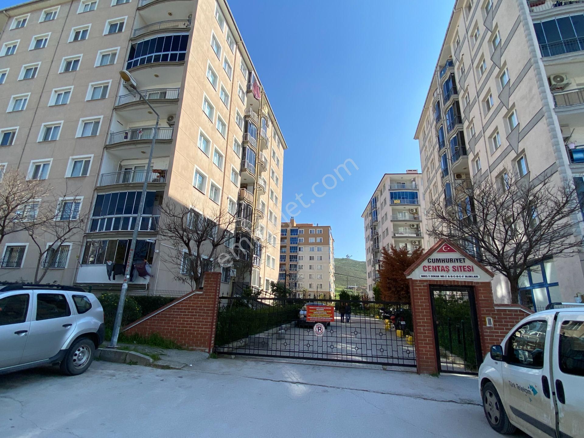 Çiğli Cumhuriyet Mahallesi Centaş Sitesi'nde 3+1 Satılık Daire - Görsel 30