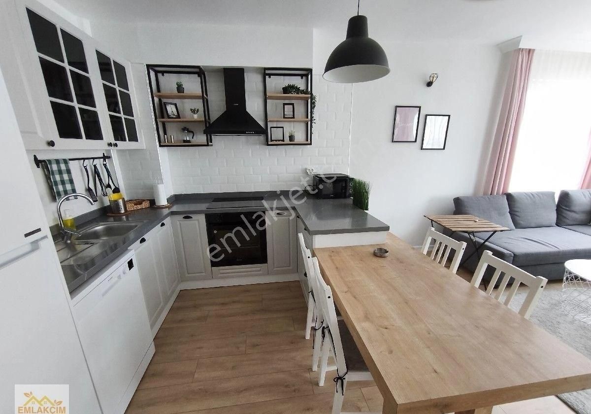 Denize Sıfır Sitede Deniz Manzaralı Daire - Görsel 15