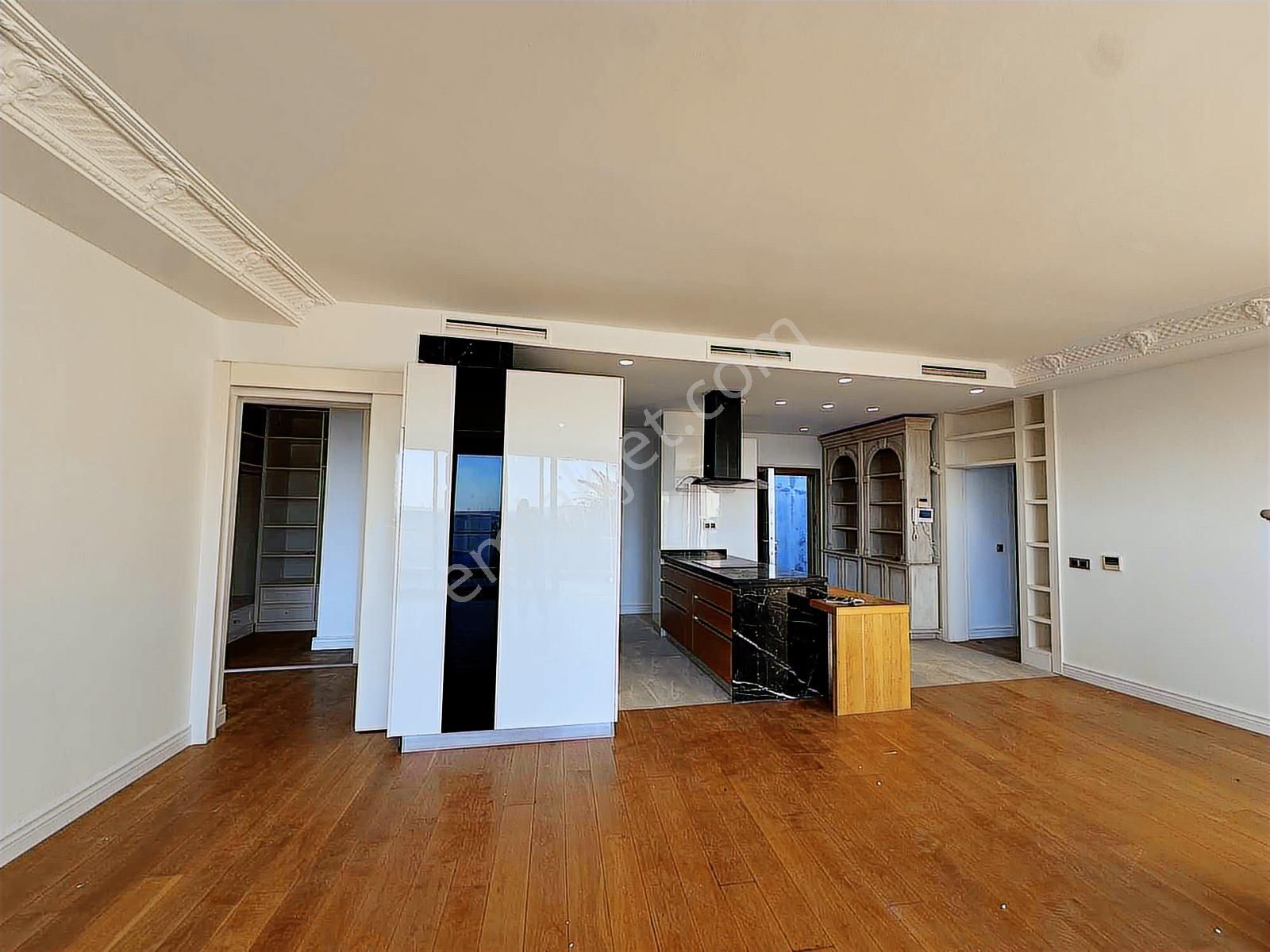 Kale Ve Deniz Manzaralı Yıllık Kiralık 4,5+1 Daire - Görsel 5