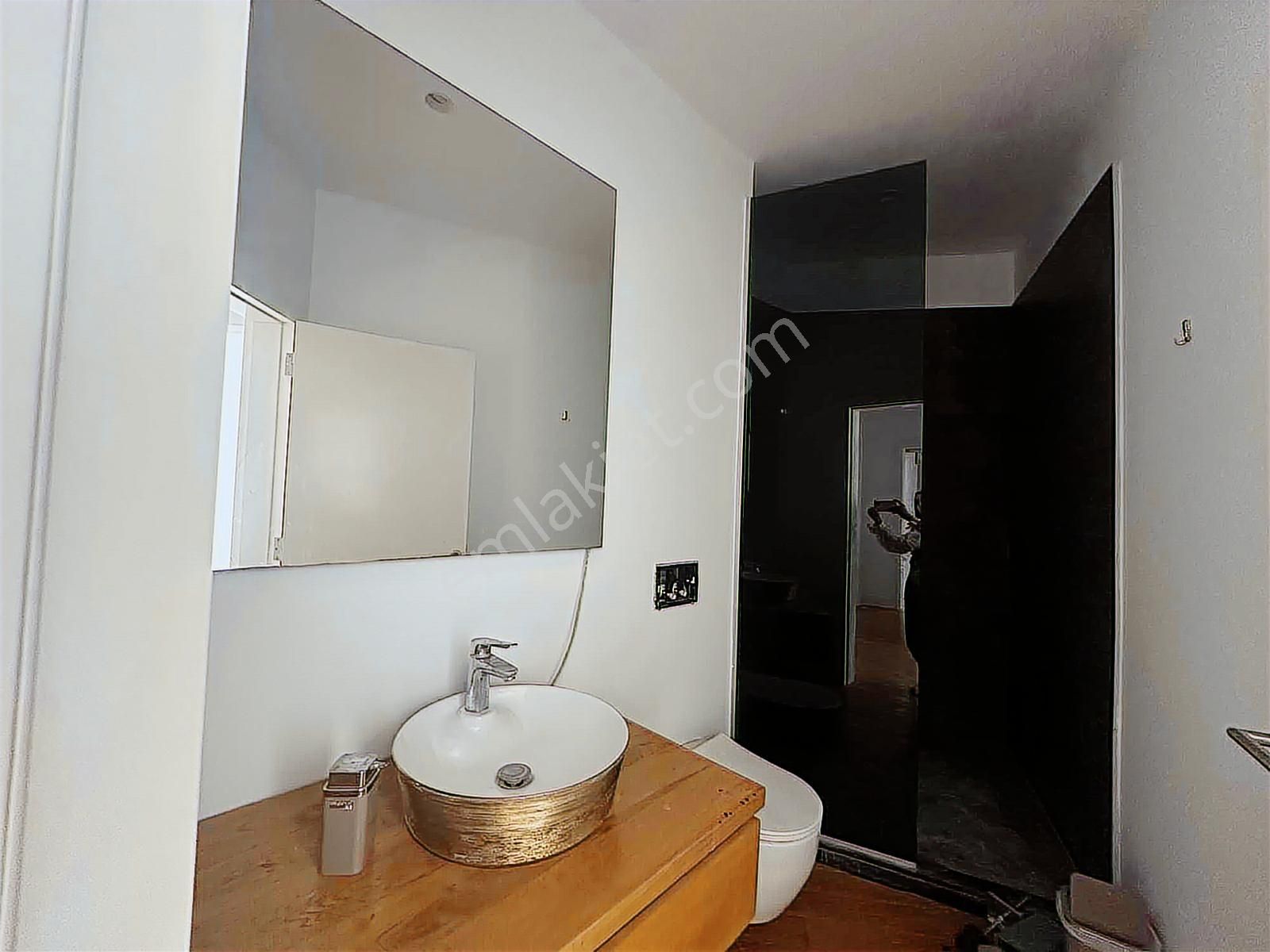 Kale Ve Deniz Manzaralı Yıllık Kiralık 4,5+1 Daire - Görsel 24