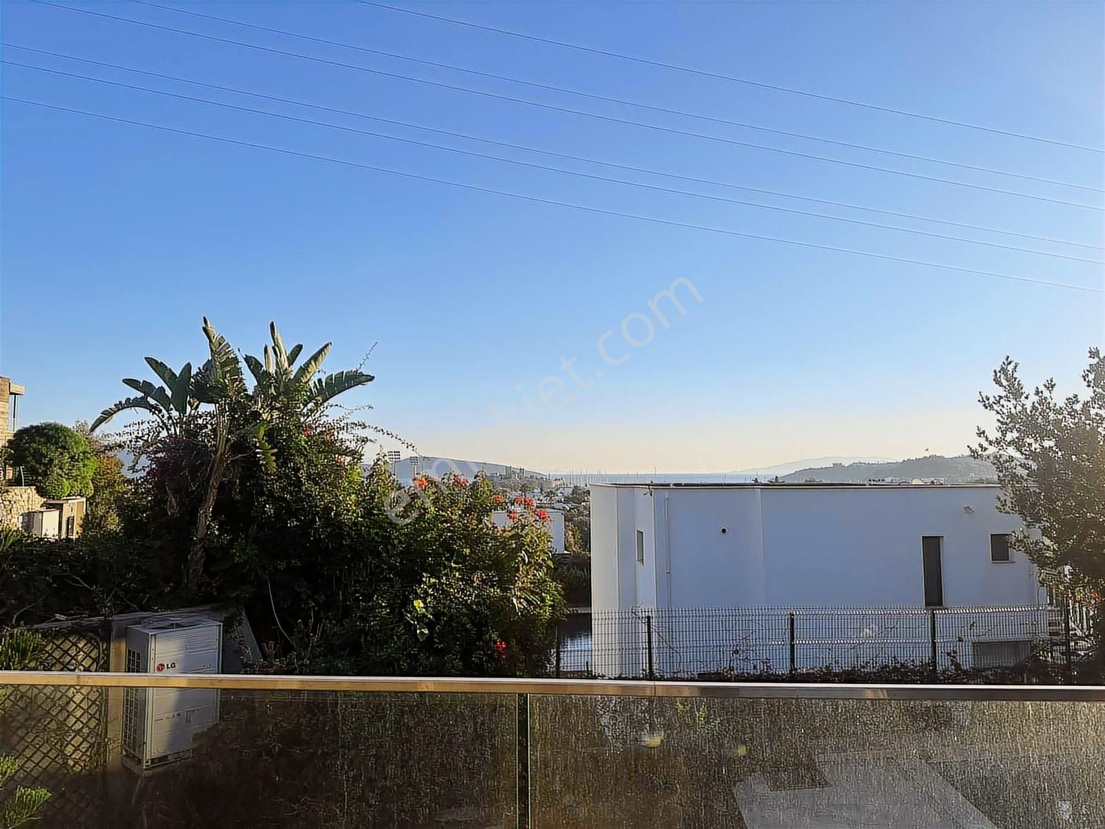 Kale Ve Deniz Manzaralı Yıllık Kiralık 4,5+1 Daire - Görsel 15