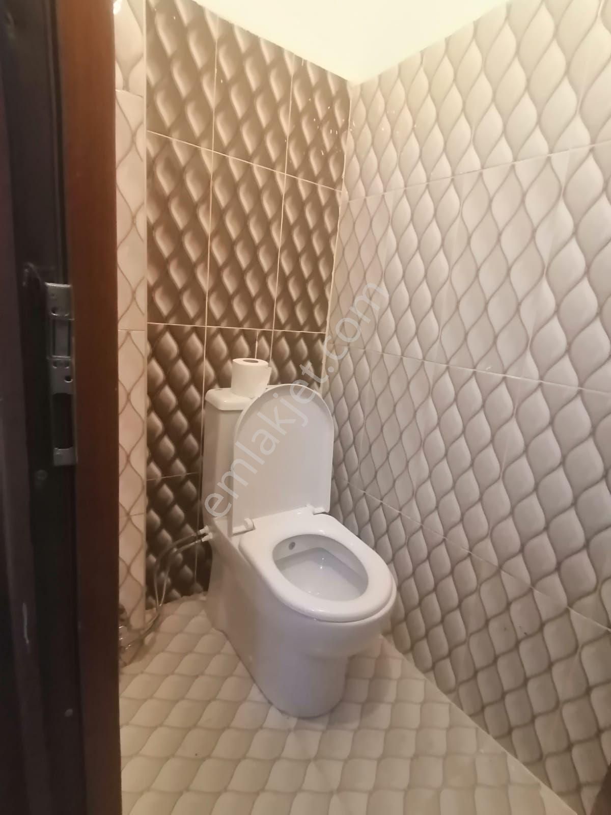 Ümraniye Tepeüstü Mahallesi Metroya Yürüme Mesafesinde.alemdag Caddesinde - Görsel 11