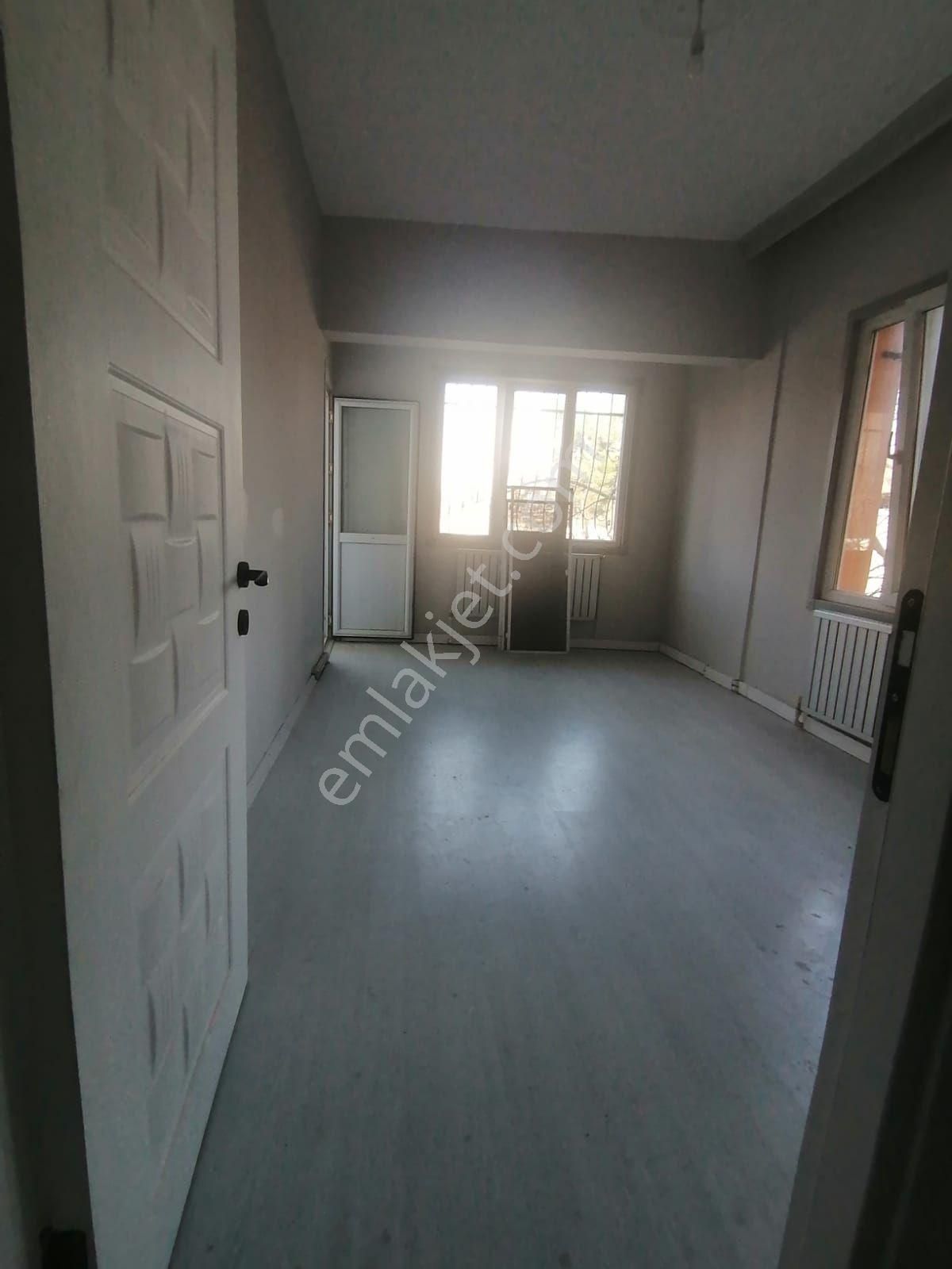 Ümraniye Tepeüstü Mahallesi Metroya Yürüme Mesafesinde.alemdag Caddesinde - Görsel 3