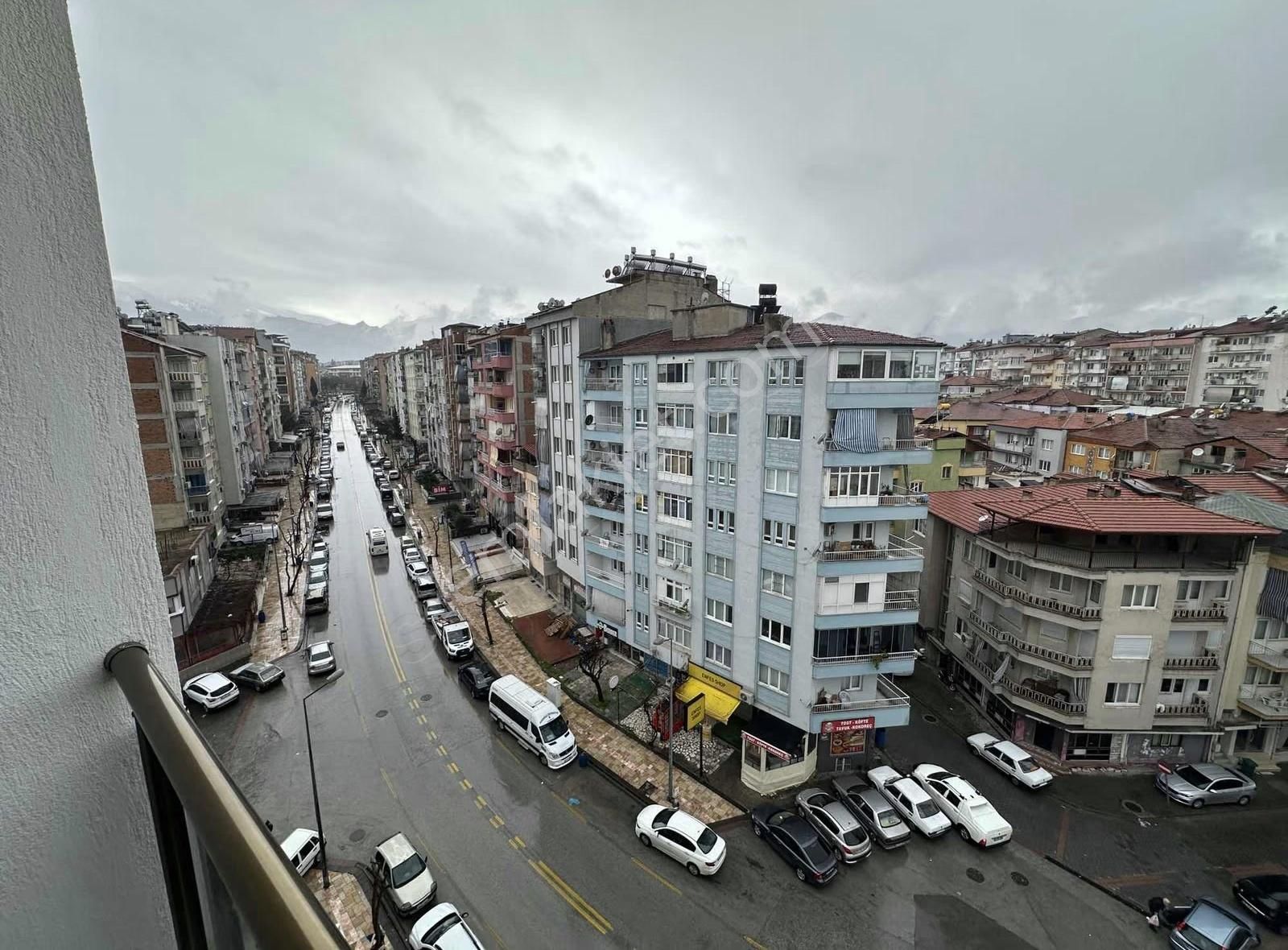Hacıkaplanlar Mahallesi Cadde Üzeri 95 M2 Satılık 2+1 Daire - Görsel 3