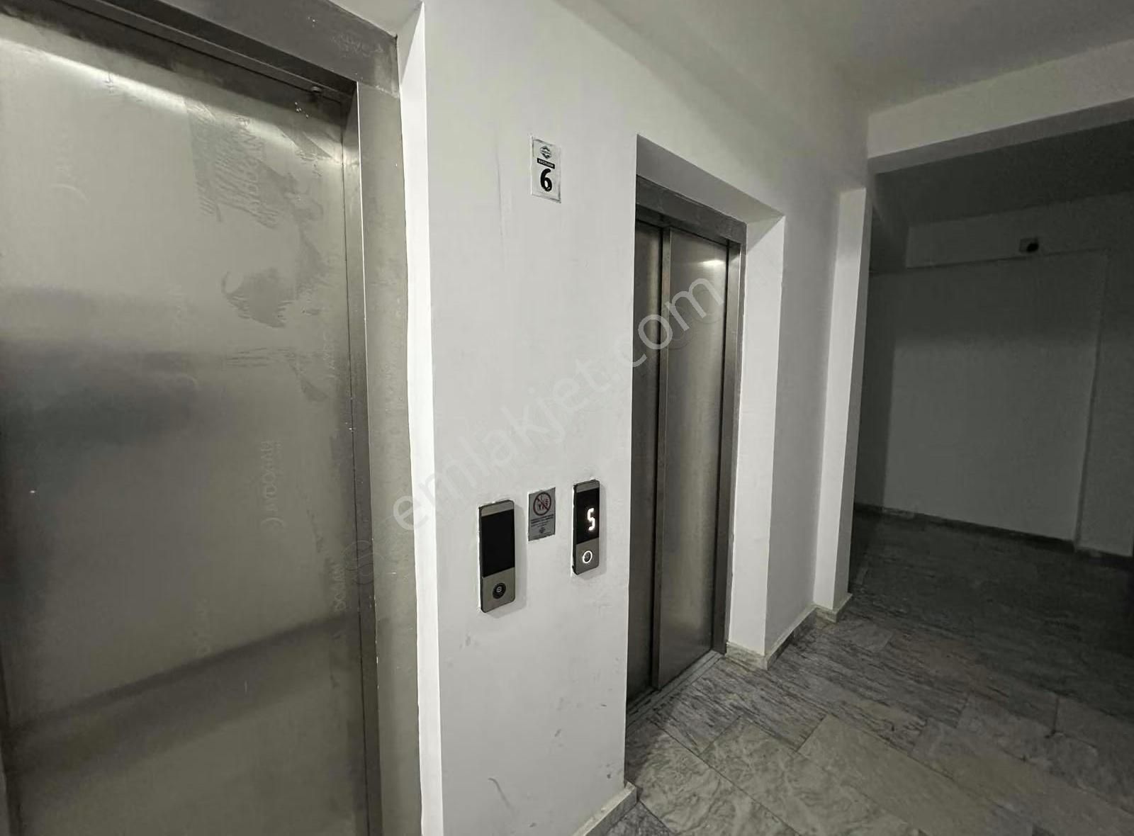 Hacıkaplanlar Mahallesi Cadde Üzeri 95 M2 Satılık 2+1 Daire - Görsel 4