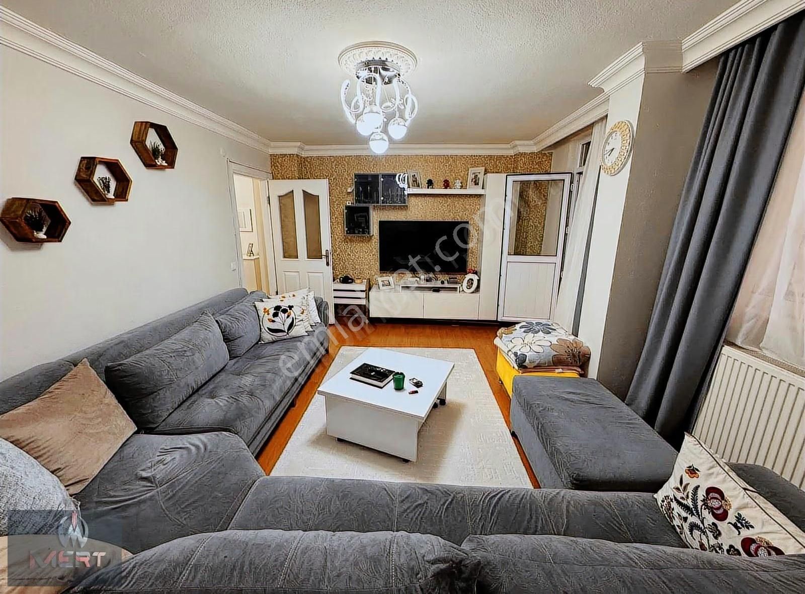 Atatürk Caddesine 100 Metre Mesafe Satılık Düz Giriş 2+1 Daire