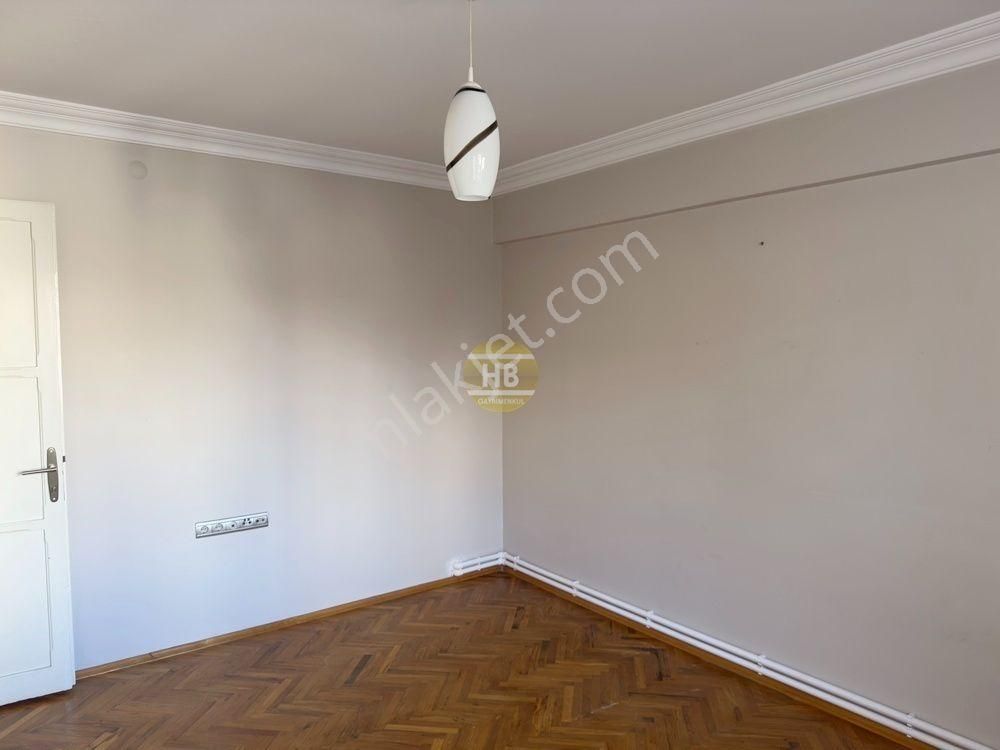 Hb'den 3+1 Kiralık Daire, Kıbrıs Caddesi Üzerinde - Görsel 16