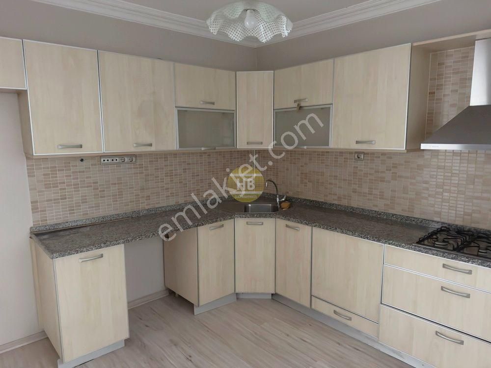 Hb'den 3+1 Kiralık Daire, Kıbrıs Caddesi Üzerinde - Görsel 9
