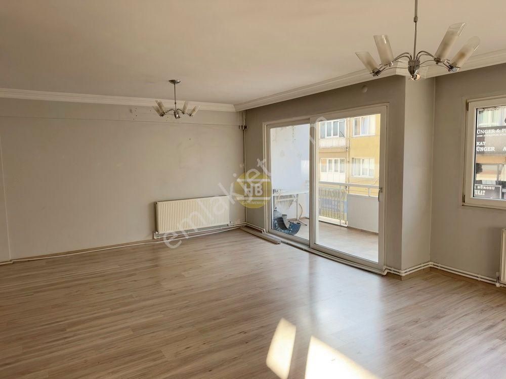 Hb'den 3+1 Kiralık Daire, Kıbrıs Caddesi Üzerinde - Görsel 3