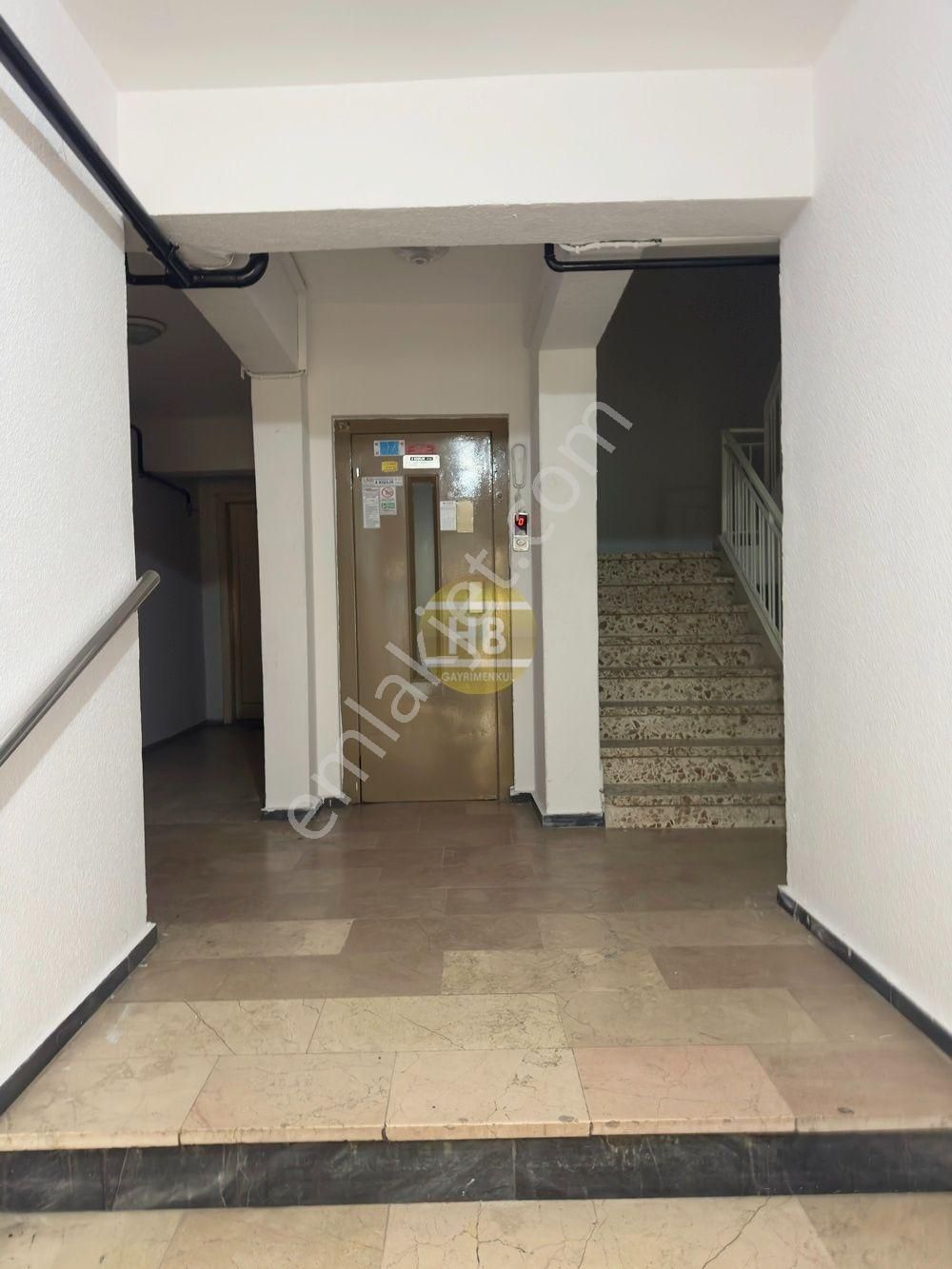 Hb'den 3+1 Kiralık Daire, Kıbrıs Caddesi Üzerinde - Görsel 33