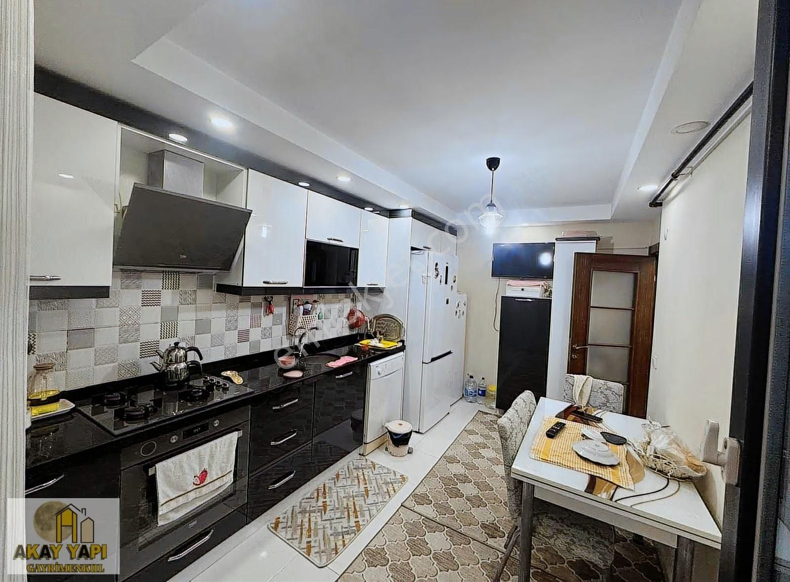 Akay Yapı'dan Merkez Mahallesi 2+1 130 M2 Satılık Efsane Daire - Görsel 21