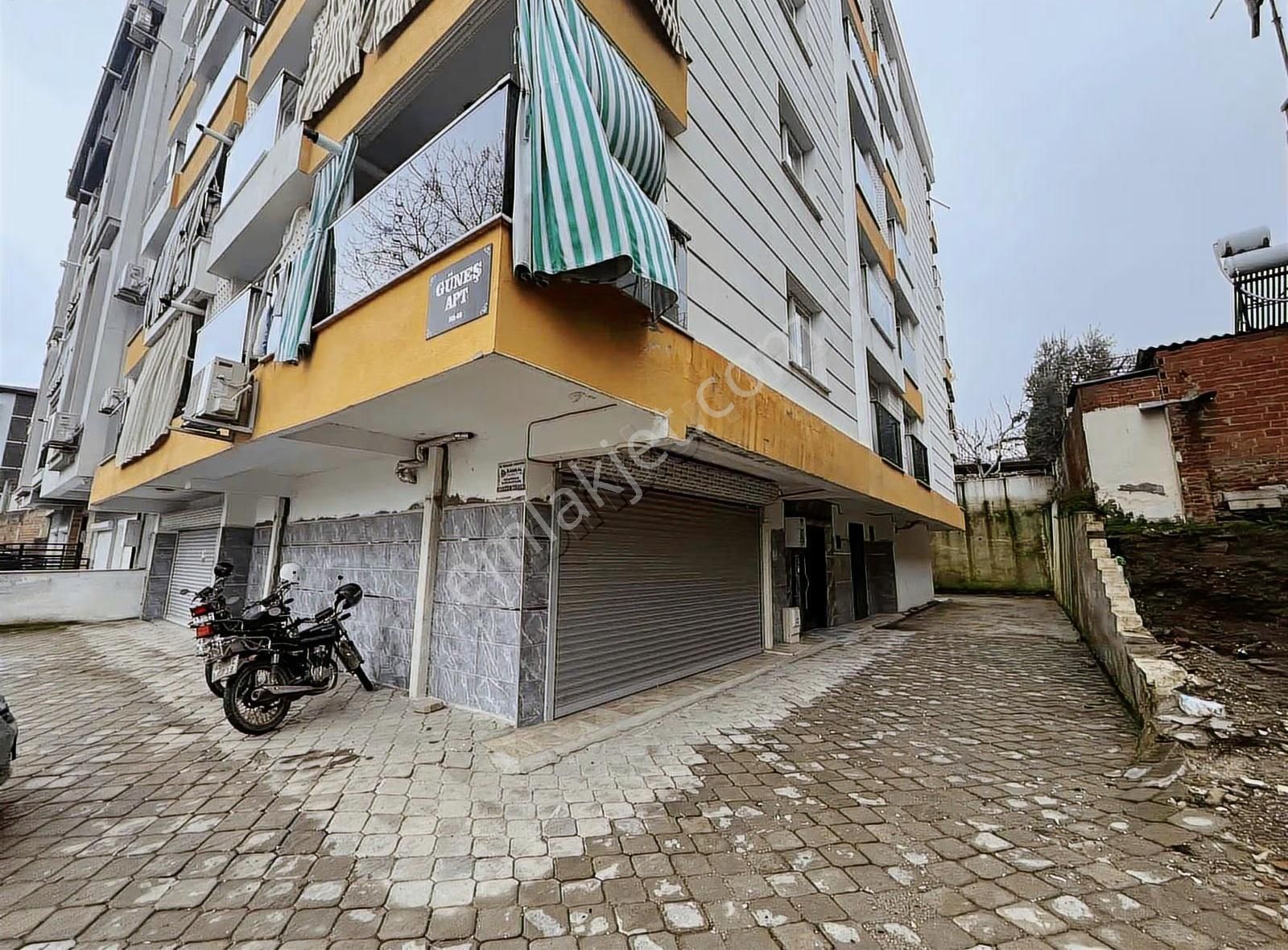 Yeşilyurt'ta Doğalgazlı, Asansörlü 3+1 Satılık Daire - Görsel 4