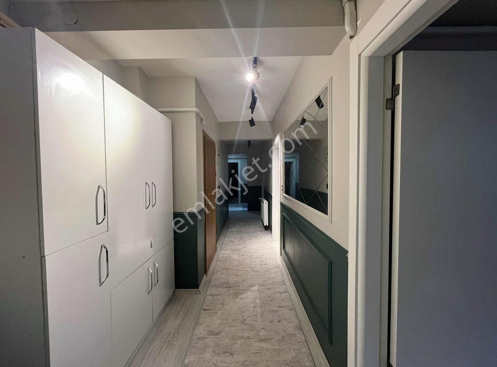 Yeşilyurt'ta Doğalgazlı, Asansörlü 3+1 Satılık Daire - Görsel 2