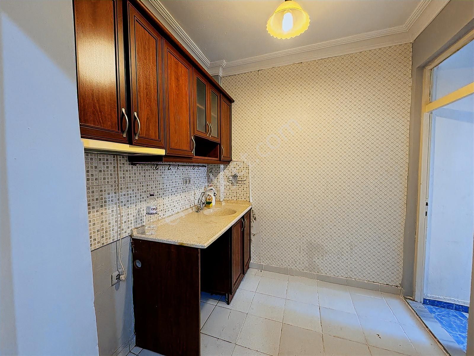 Güllükte Cadde Üzeri Geniş 2+1 115m2 Daire Satılık - Görsel 7