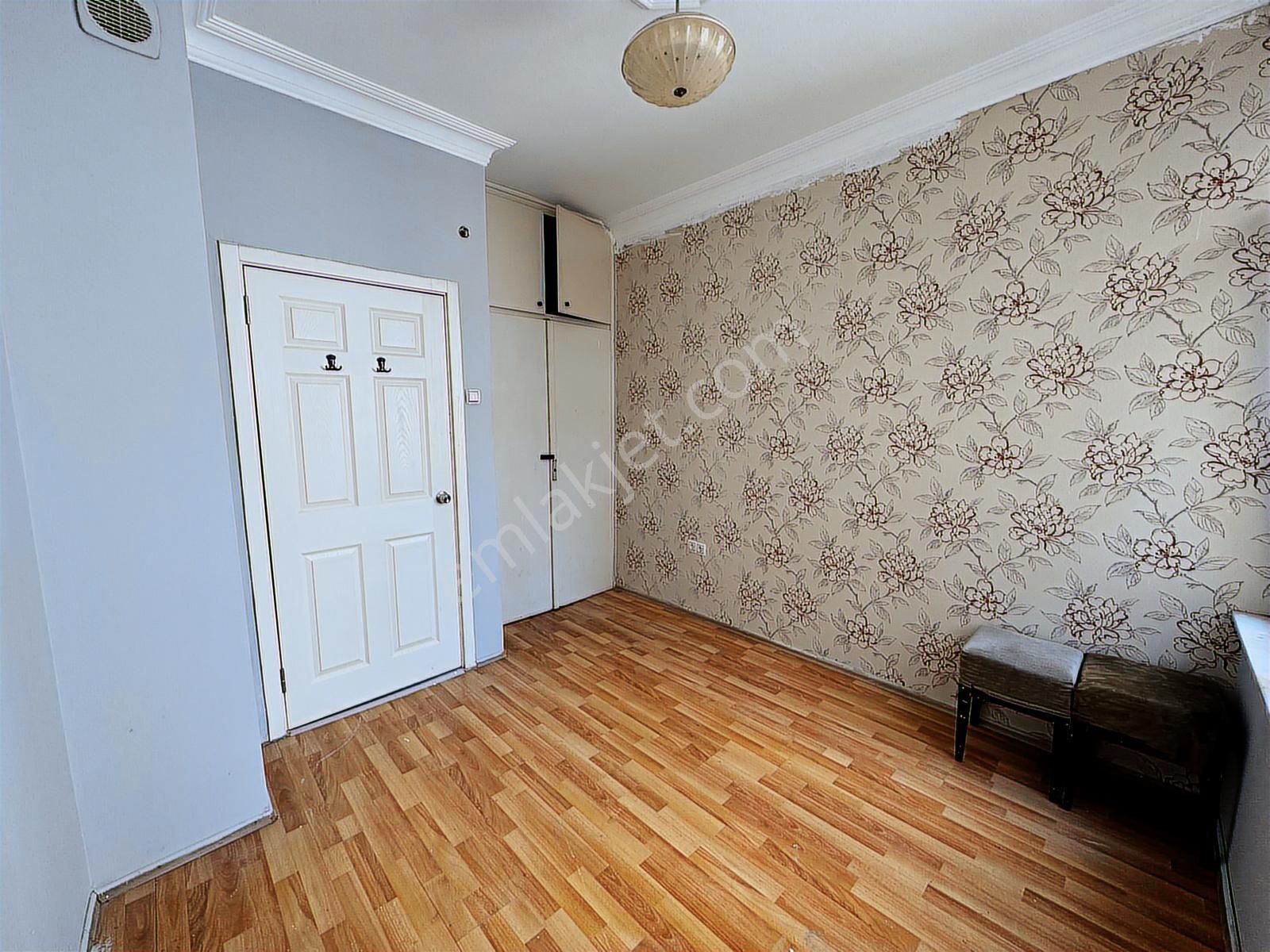 Güllükte Cadde Üzeri Geniş 2+1 115m2 Daire Satılık - Görsel 9