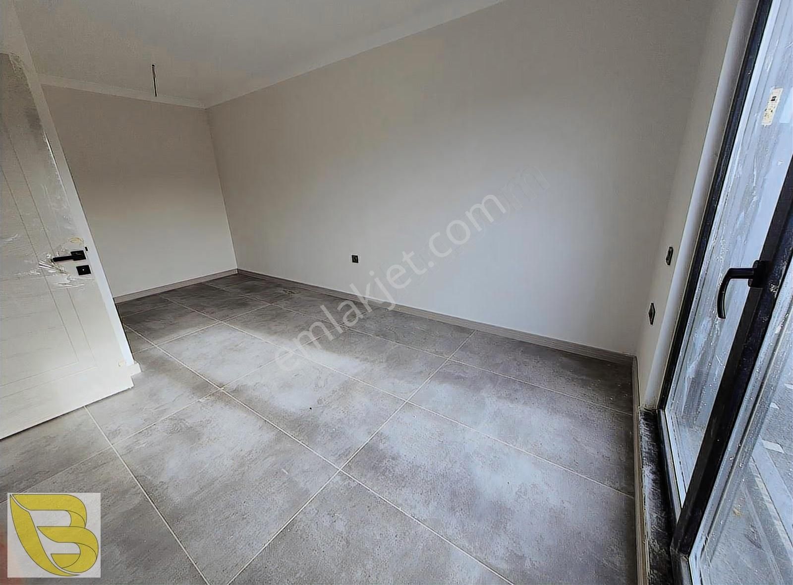 Havuzlu Site İçerisin'de Satılık 1+1 Daire - Görsel 21