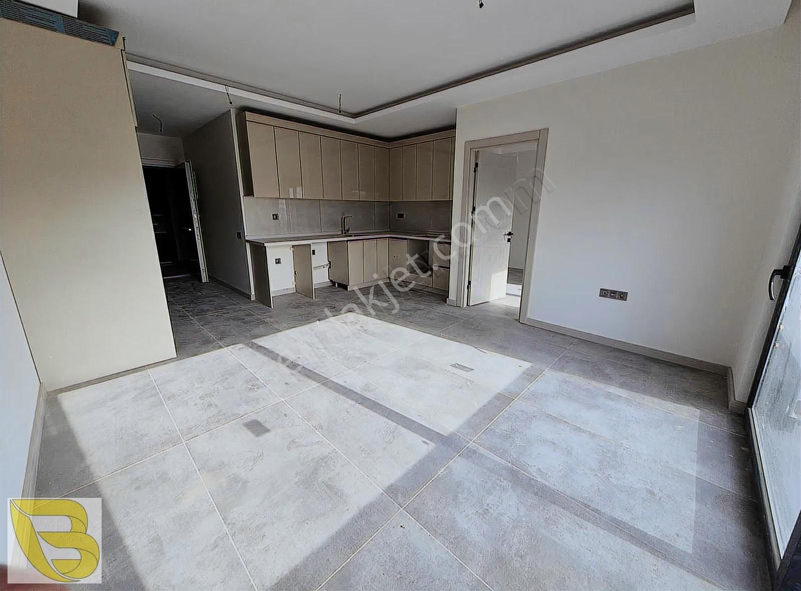 Havuzlu Site İçerisin'de Satılık 1+1 Daire - Görsel 14