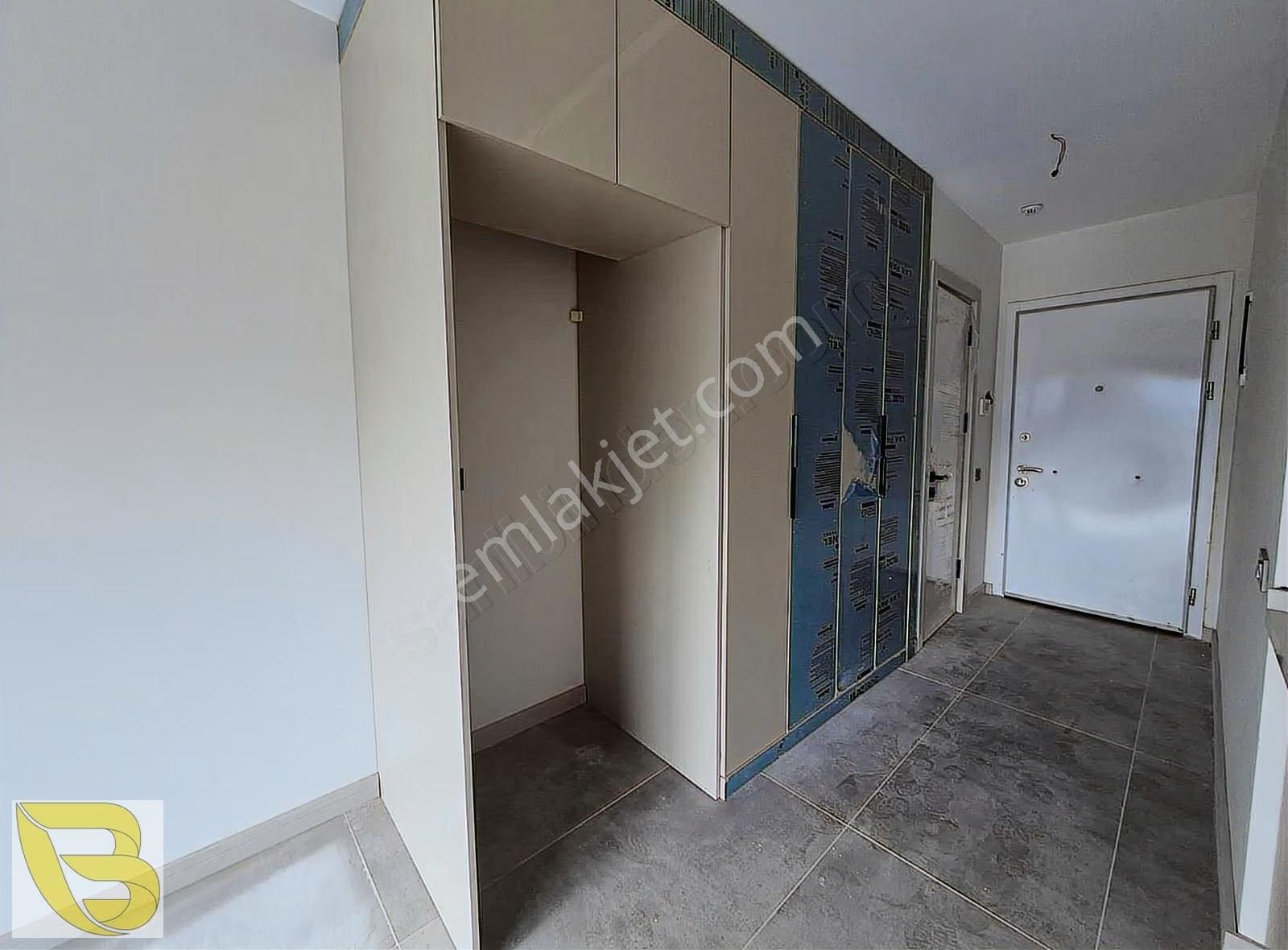 Havuzlu Site İçerisin'de Satılık 1+1 Daire - Görsel 8