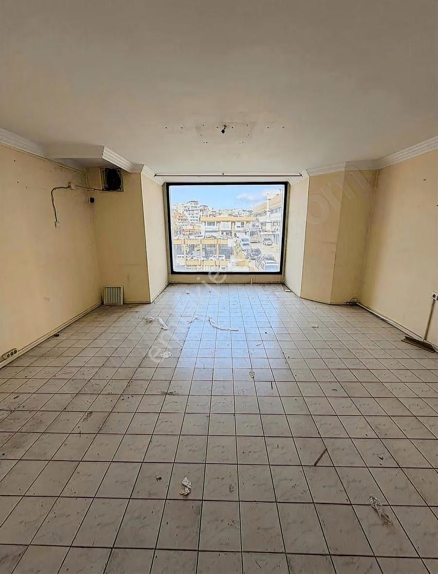 Yeşillik Caddesi'nde Kiralık Dükkan: 110m², Yüksek Tabela Değeri - Görsel 7