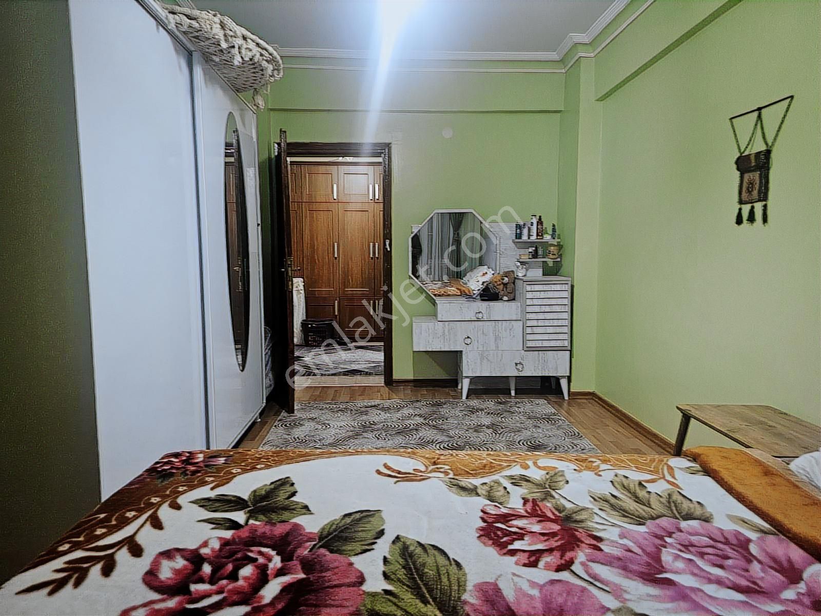 Güzelyurt 3+1 Çok Geniş Daire - Görsel 9