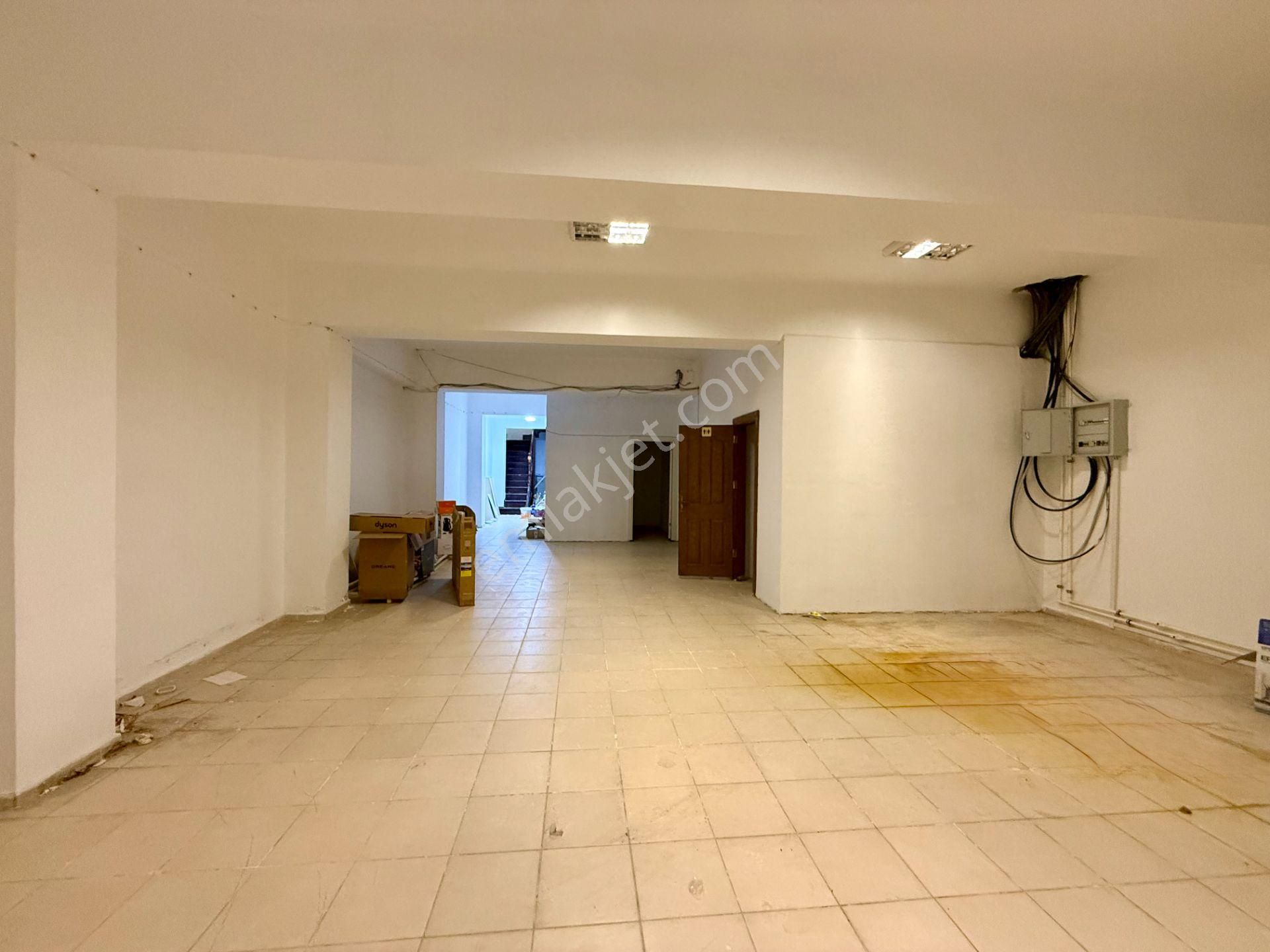 Uncalı Caddesinde Satılık 500 M2 Kurumsal Kiracılı İşyeri - Görsel 7