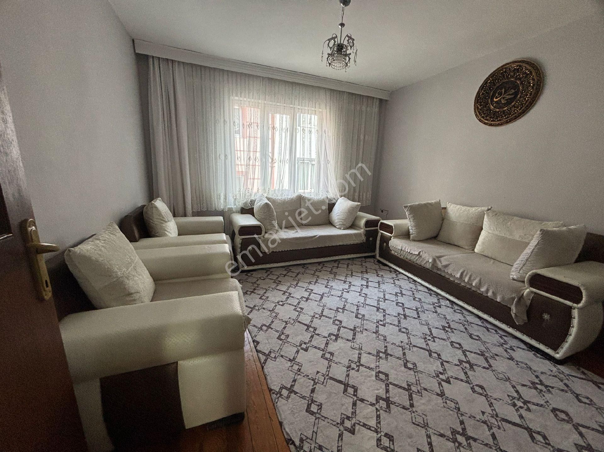 Kentmax Emlak'tan Eski Hastane Civarı 2+1 Satılık Daire