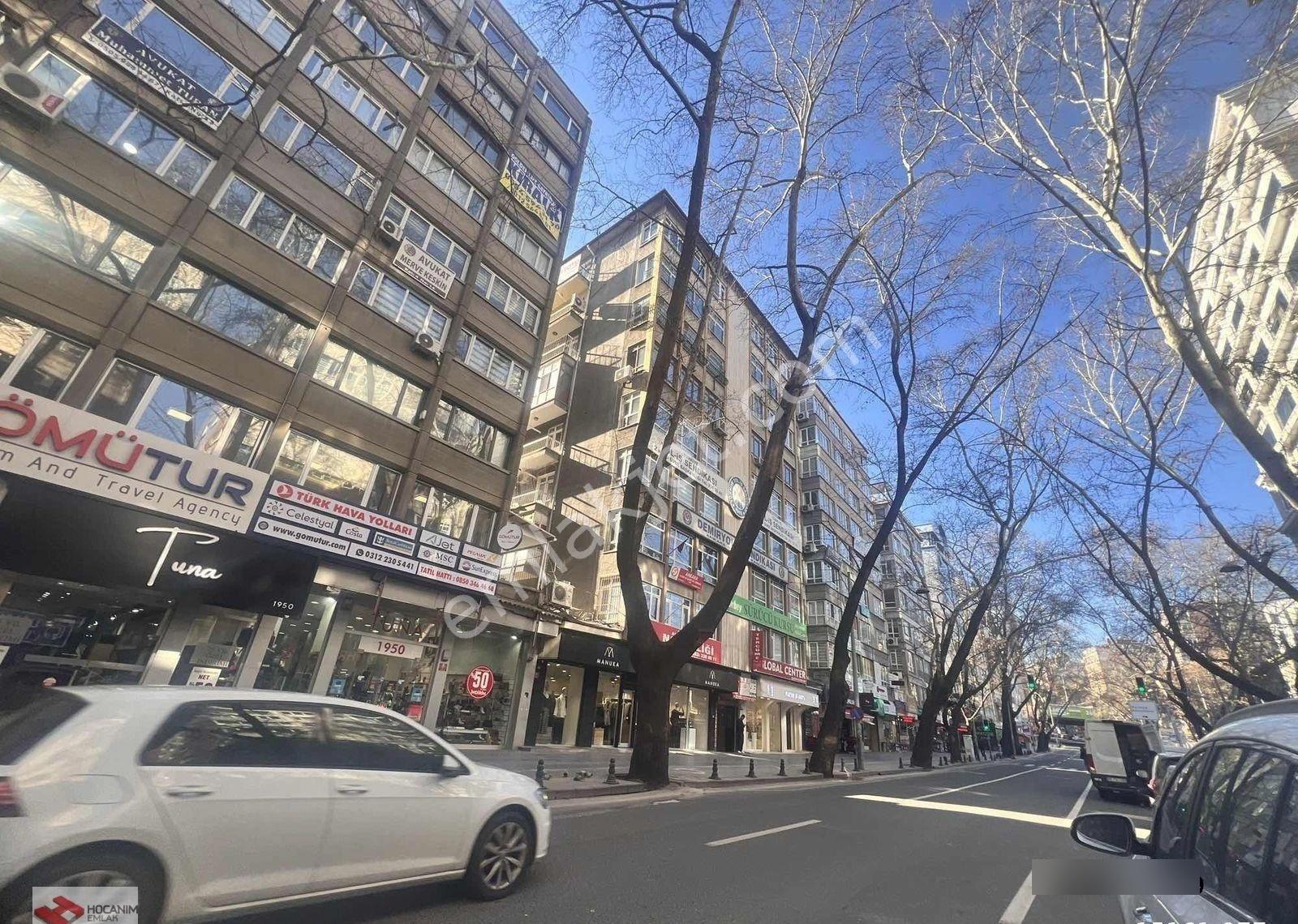 Necatibey Caddesi Keremhan İşhanında Ön Cephe 1+1 - Görsel 3