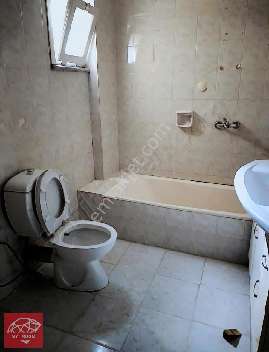 Ümraniye Ihlamurkuyu Mahallesinde 2+1 Kiralık Daire - Görsel 8
