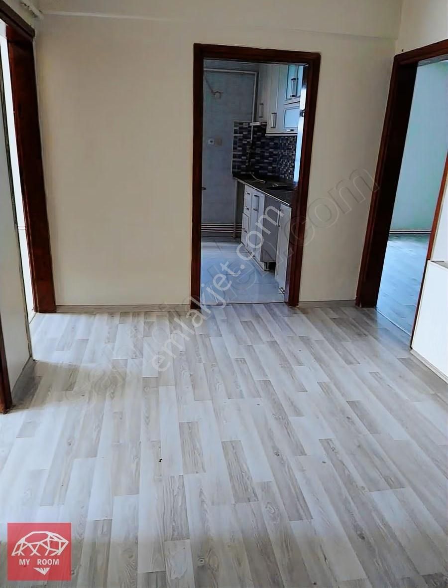 Ümraniye Ihlamurkuyu Mahallesinde 2+1 Kiralık Daire