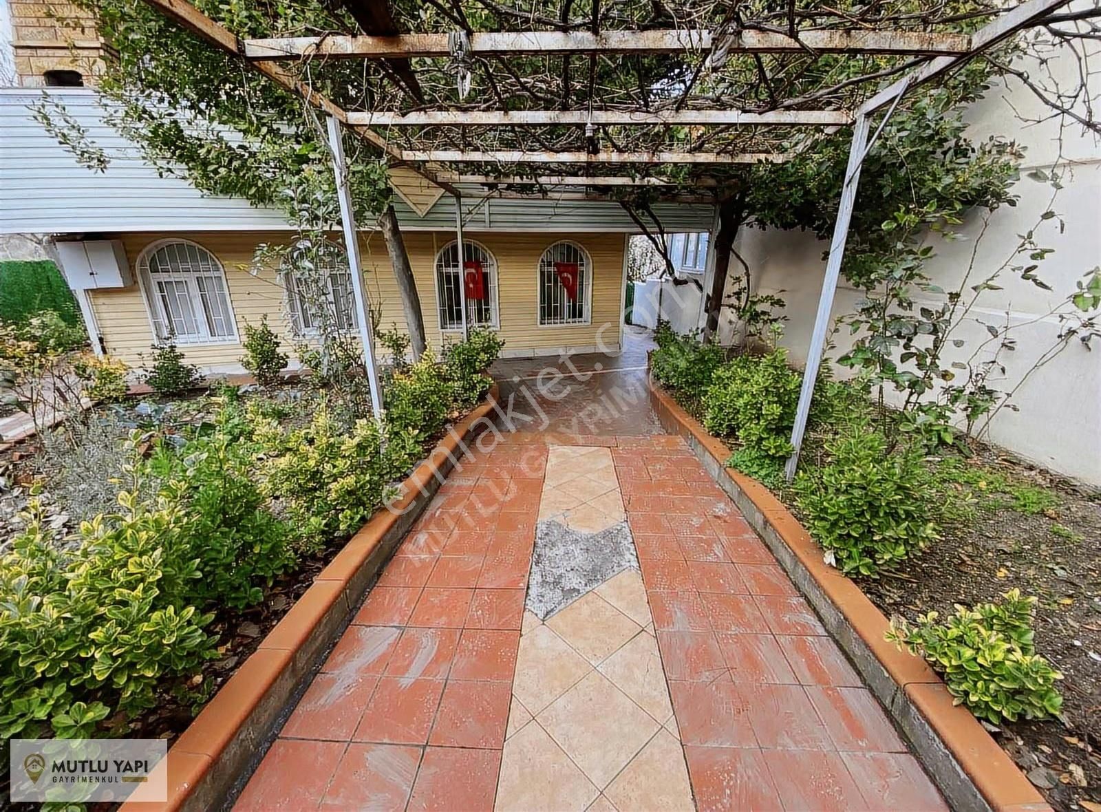 Mutlu Gayrimenkulden Satılık 5+2 Deniz Manzaralı Müstakil Ev! - Görsel 9