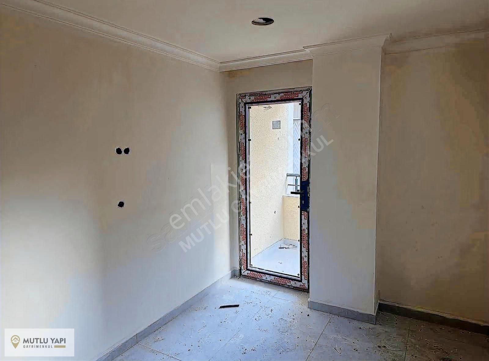 Mutlu Gayrimenkulden Meydan Yakını Satılık 2+1 Daire! - Görsel 9