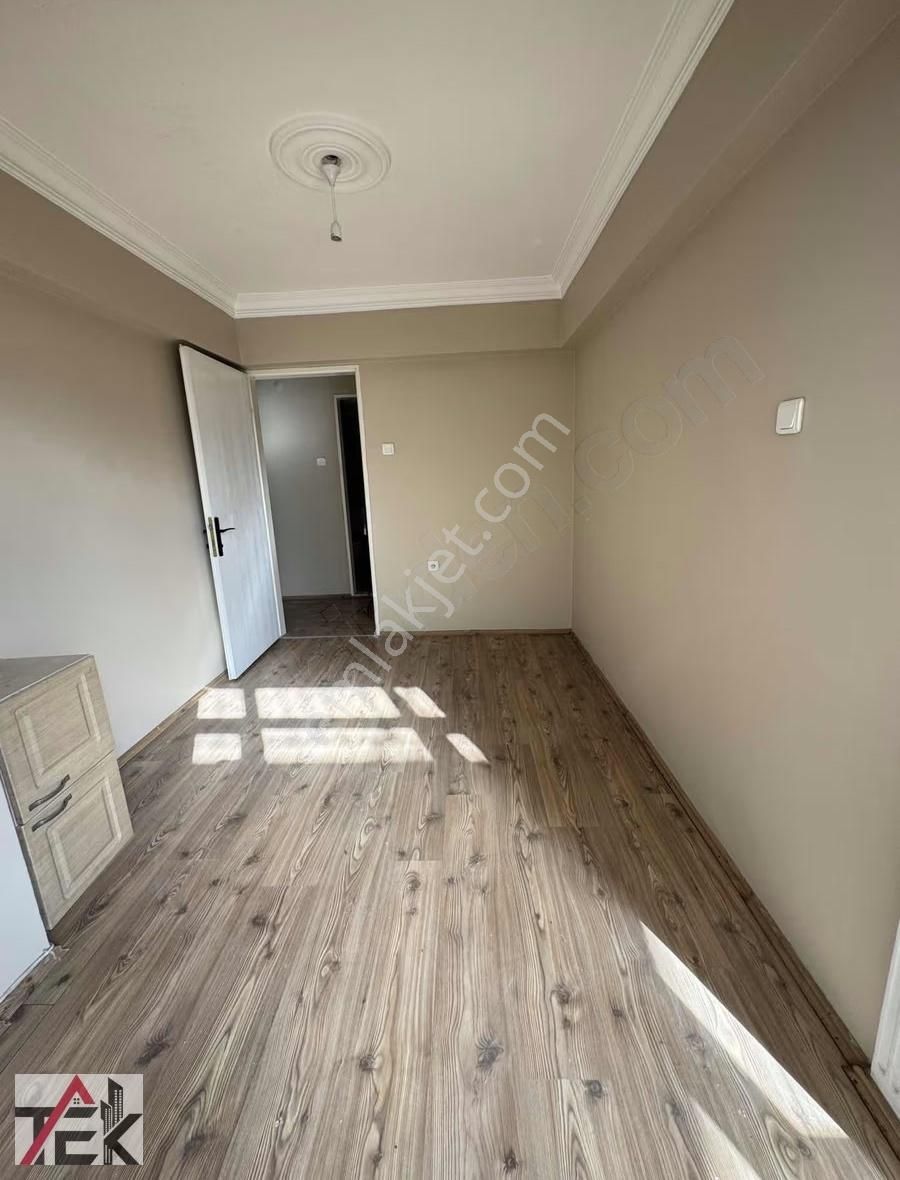 Bornova Merkez Peterson Köşkü Karşısında 3+1 Lüks Kiralık Daire - Görsel 17