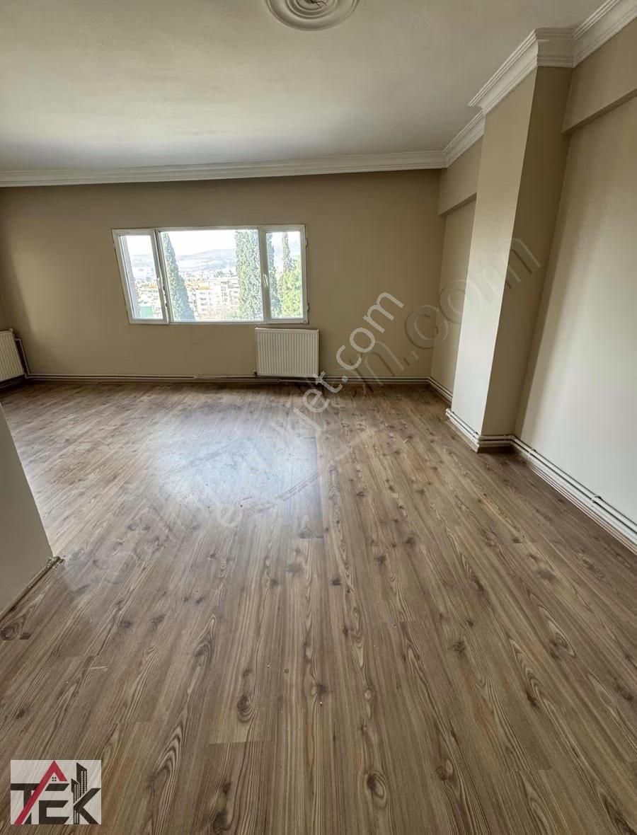 Bornova Merkez Peterson Köşkü Karşısında 3+1 Lüks Kiralık Daire - Görsel 2