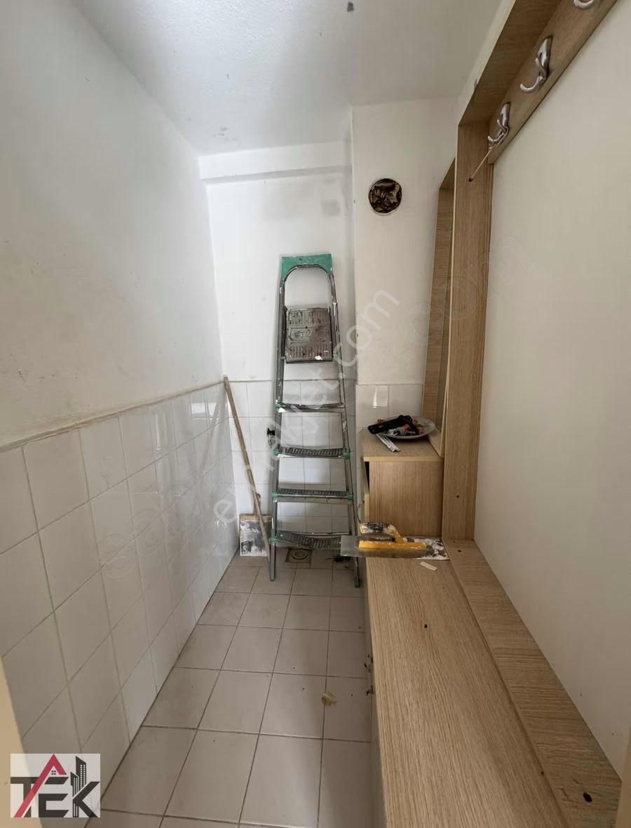 Bornova Merkez Peterson Köşkü Karşısında 3+1 Lüks Kiralık Daire - Görsel 5