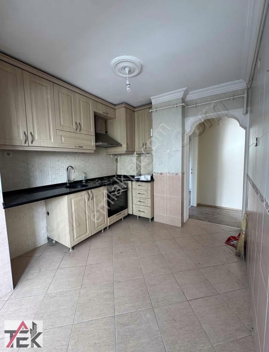 Bornova Merkez Peterson Köşkü Karşısında 3+1 Lüks Kiralık Daire - Görsel 12