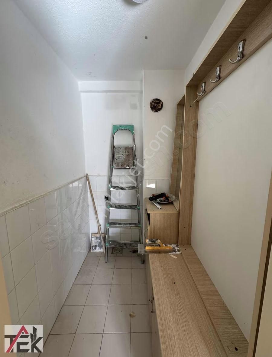 Bornova Merkez Peterson Köşkü Karşısında 3+1 Lüks Kiralık Daire - Görsel 22